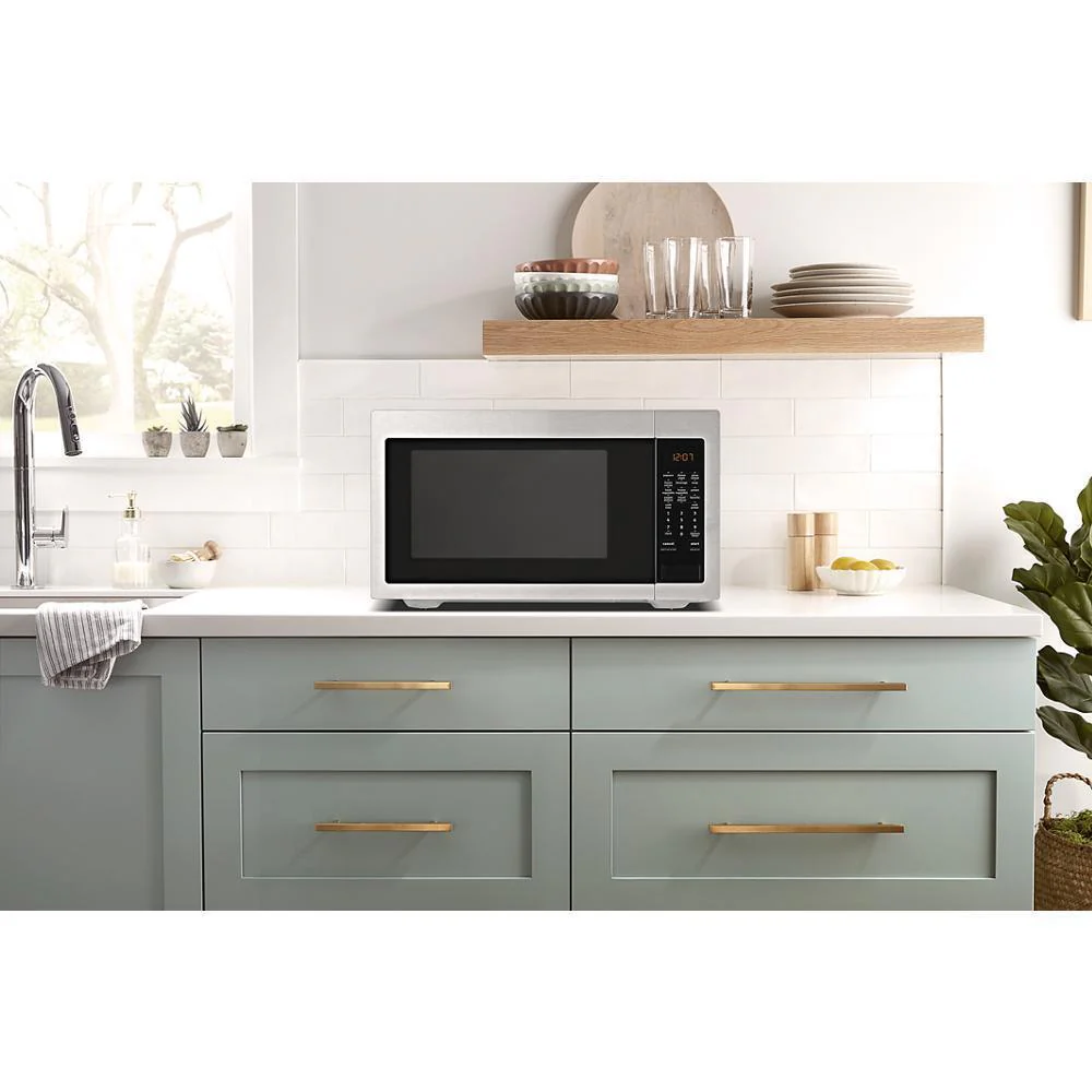 2.2 cu. ft. Countertop Microwave with Greater Capacity - Image 4