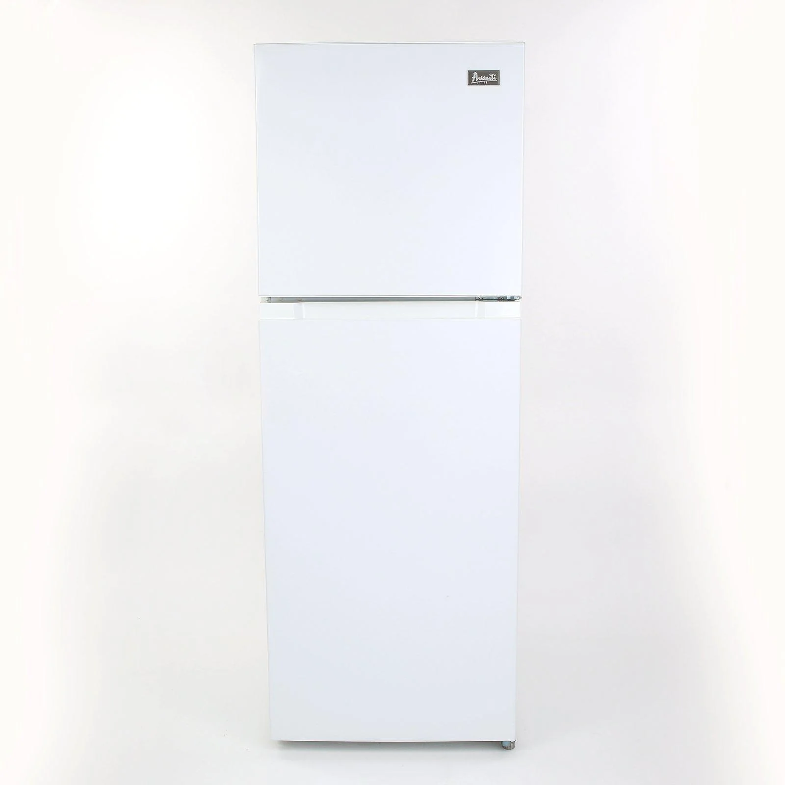 FF1013D3S Avanti Frost-Free Apartment Size Refrigerator, 10.1 cu. ft. - Stainless Steel / 10.1 cu. ft. - Image 2