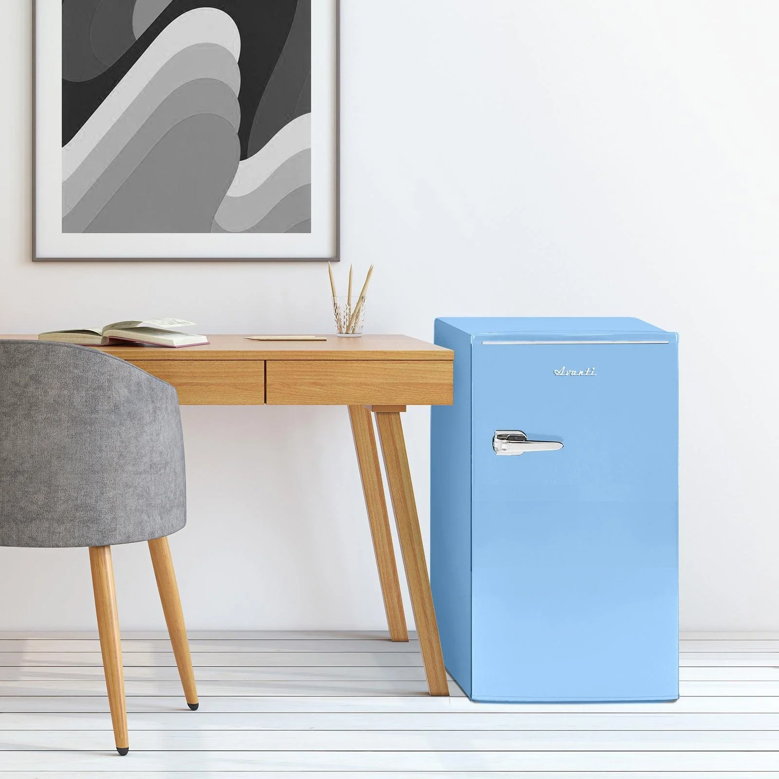 RMRS31X1BIS Avanti 3.0 Cu. Ft. Retro Compact Refrigerator - Black - Image 33