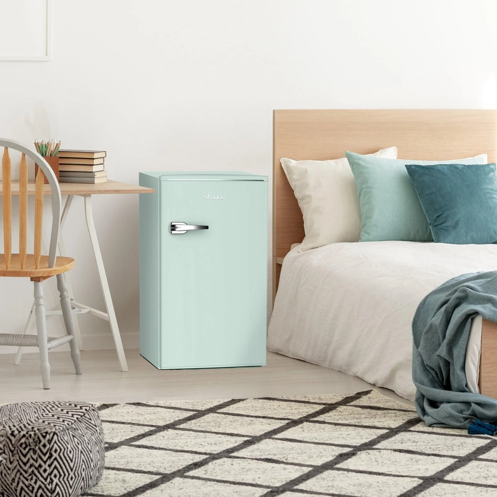 RMRS31X6BLIS Avanti 3.0 Cu. Ft. Retro Compact Refrigerator - Robin's Egg Blue - Image 25