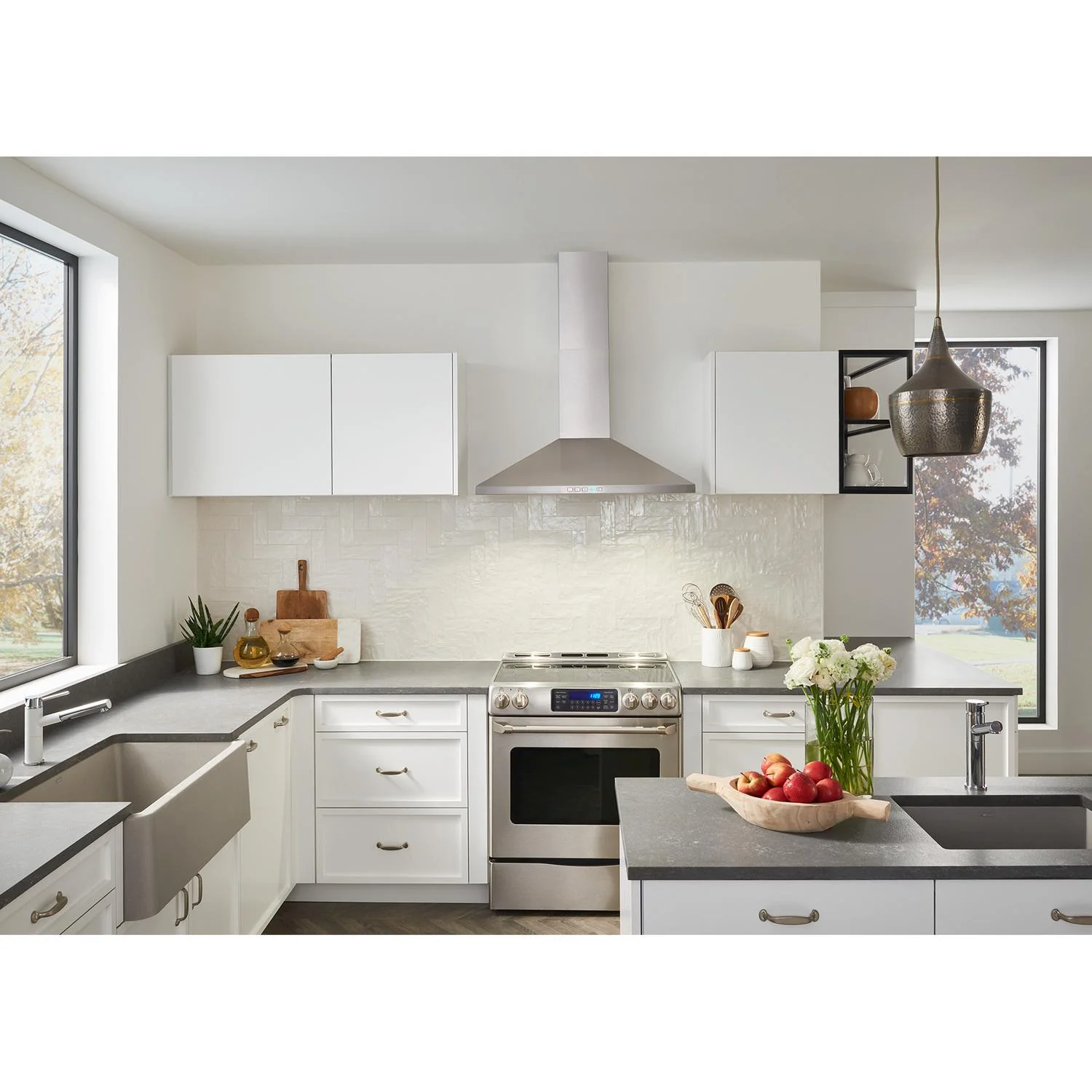 BWP1364SS Broan® 36-Inch Convertible Wall-Mount Pyramidal Chimney Range Hood, 450 Max CFM, Stainless Steel - Image 2