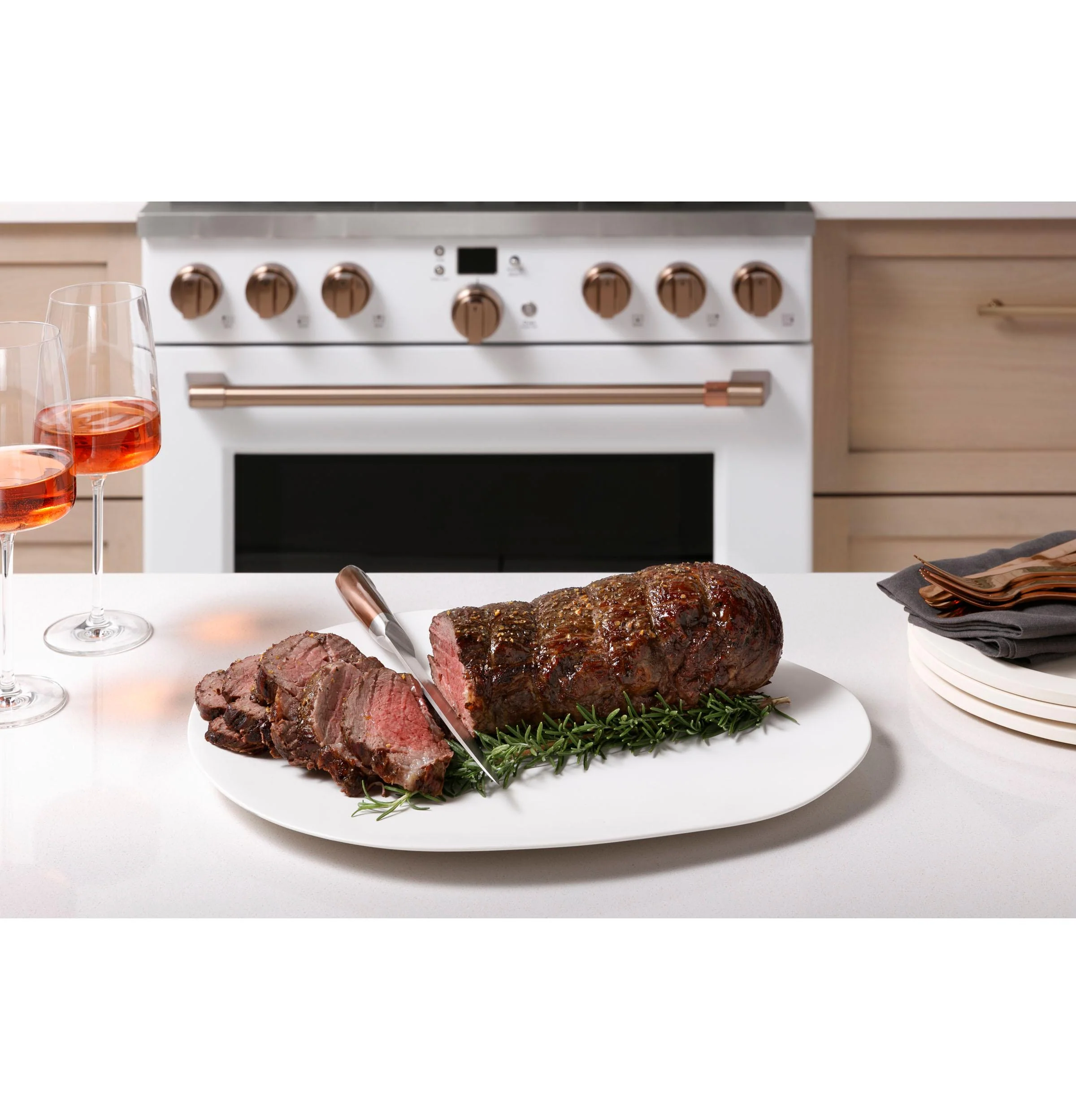 Cafe C2Y366P5TG2 Caf(eback)™ 36" Smart Dual-Fuel Commercial-Style Range with 6 Burners (Natural Gas) - Image 16