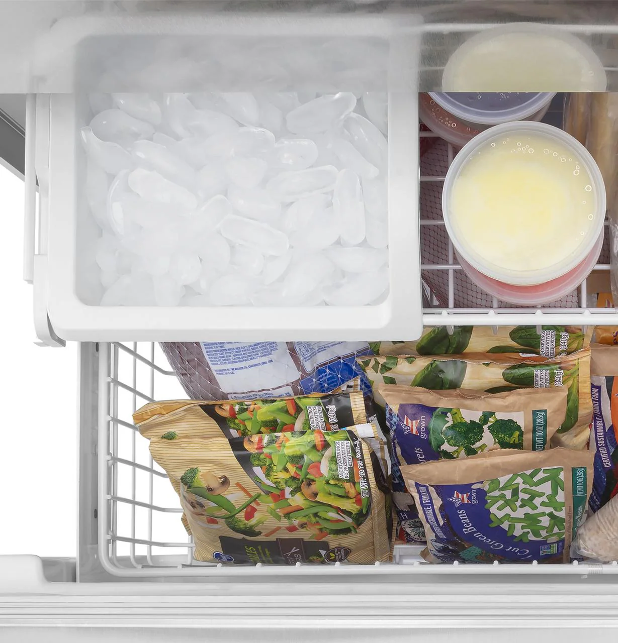 Cafe CDB36LP2RS1 Caf(eback)™ 21.3 Cu. Ft. Built-In Bottom-Freezer Refrigerator - Image 17
