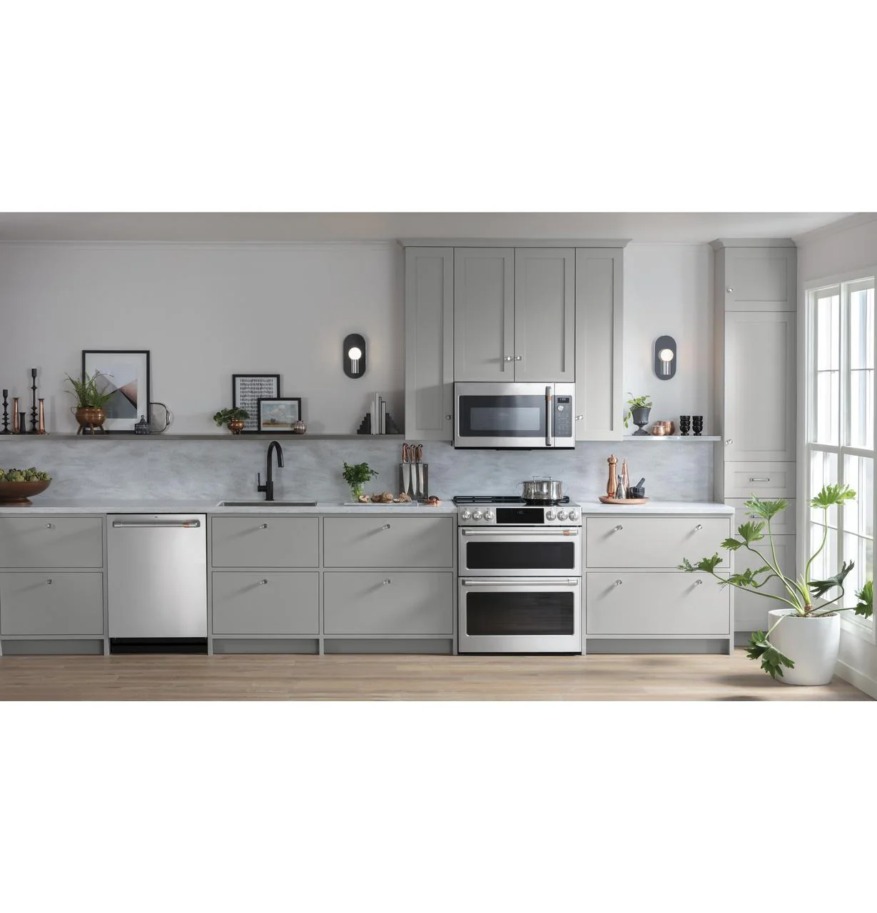 Cafe Caf(eback)™ ENERGY STAR® Stainless Steel Interior Dishwasher with Sanitize and Ultra Wash - Image 27