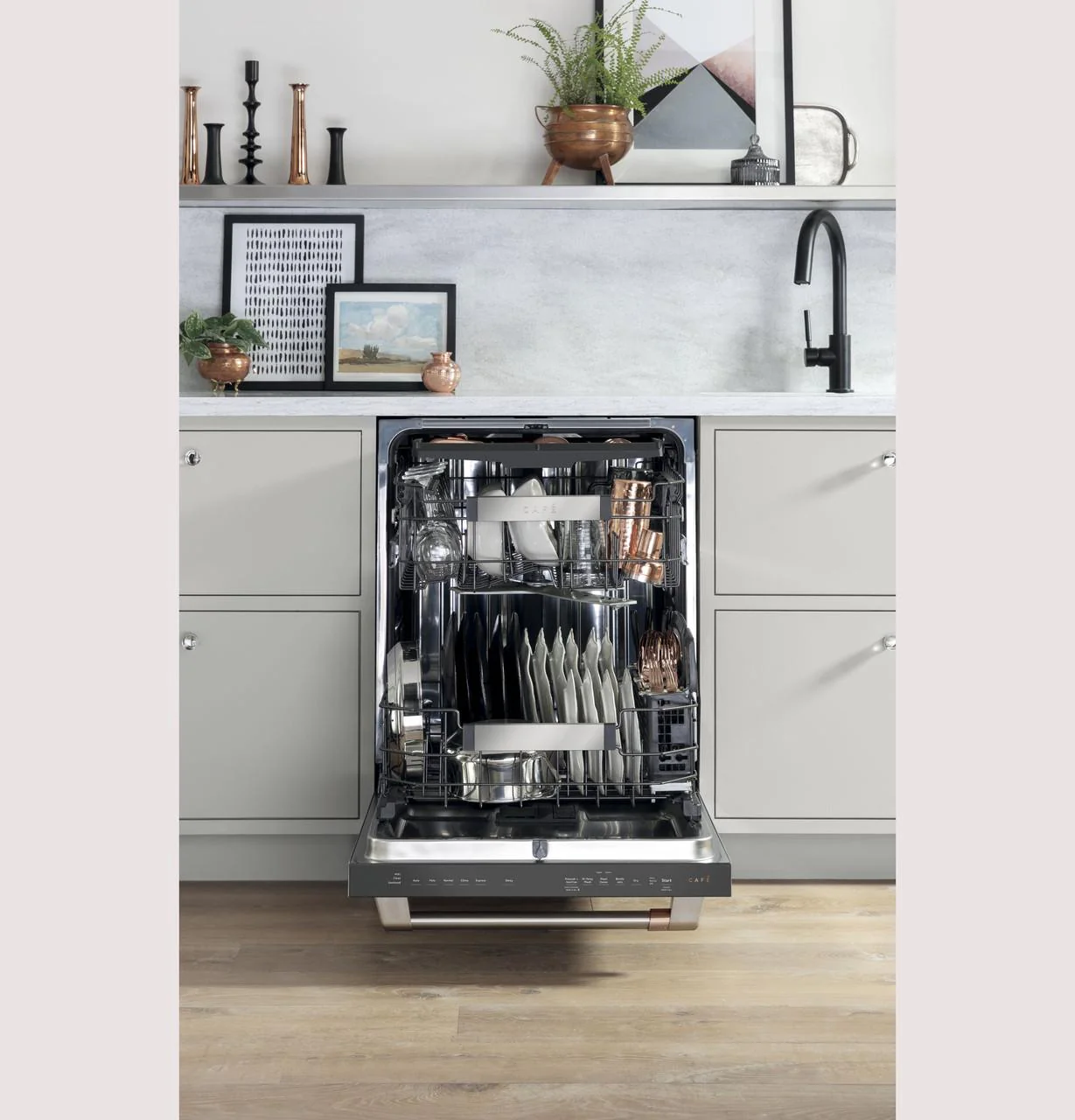 Cafe Caf(eback)™ ENERGY STAR® Stainless Steel Interior Dishwasher with Sanitize and Ultra Wash - Image 8