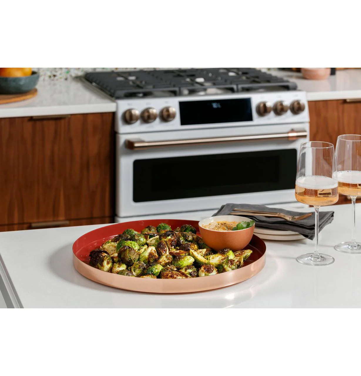 Cafe CES700P4MW2 CAF(EBACK)™ 30" Smart Slide-In, Front-Control, Radiant and Convection Range - Image 13