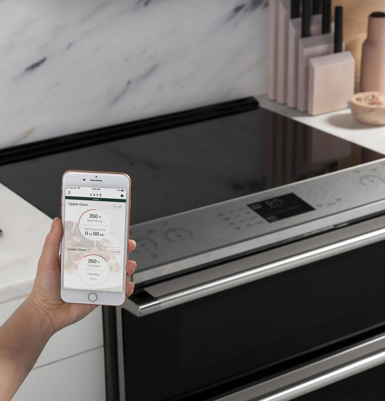 Caf(eback)™ 30" Smart Slide-In, Front-Control, Radiant and Convection Double-Oven Range in Platinum Glass - Image 7