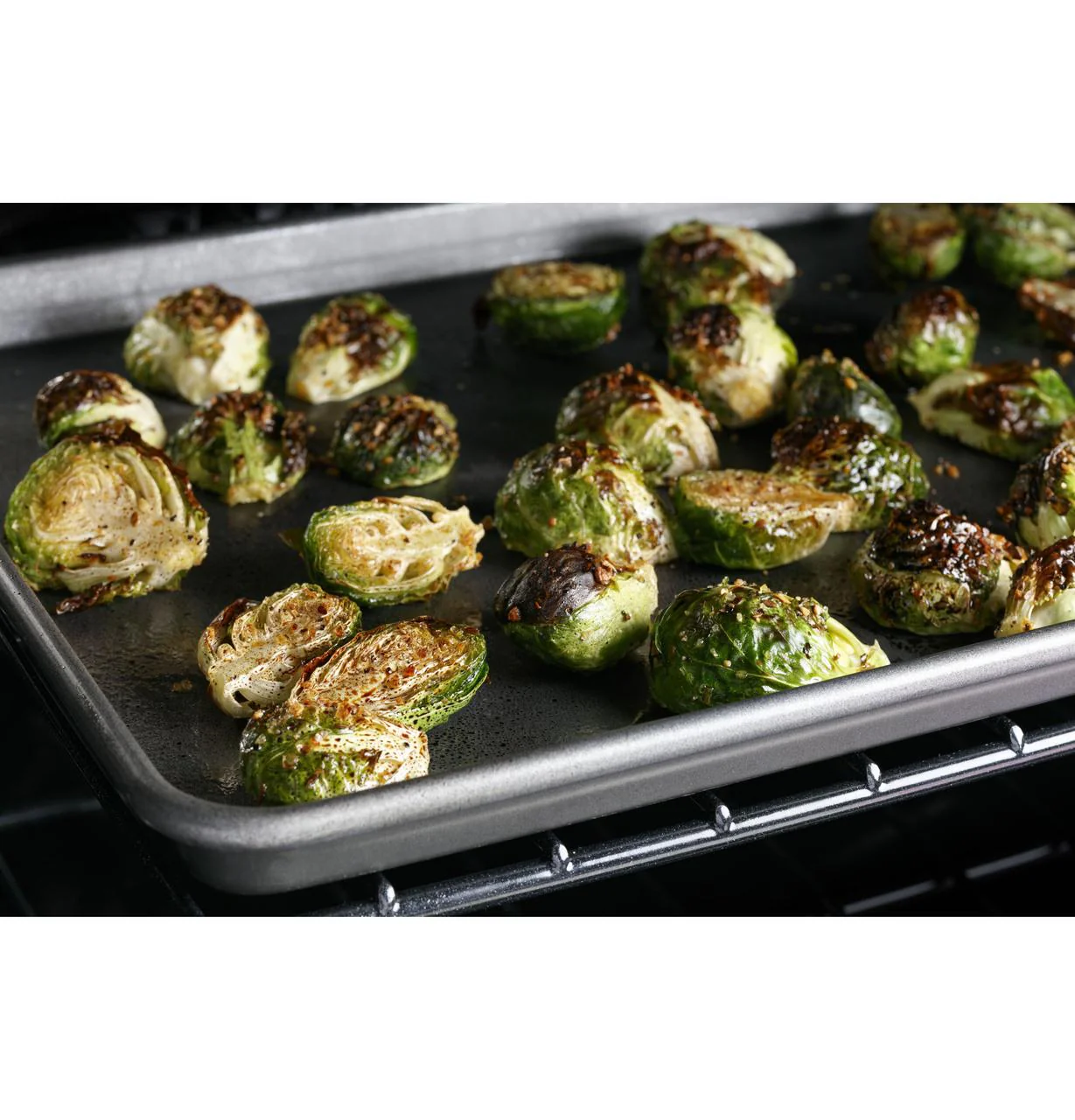 Cafe CES750P4MW2 CAF(EBACK)™ 30" Smart Slide-In, Front-Control, Radiant and Convection Double-Oven Range - Image 11