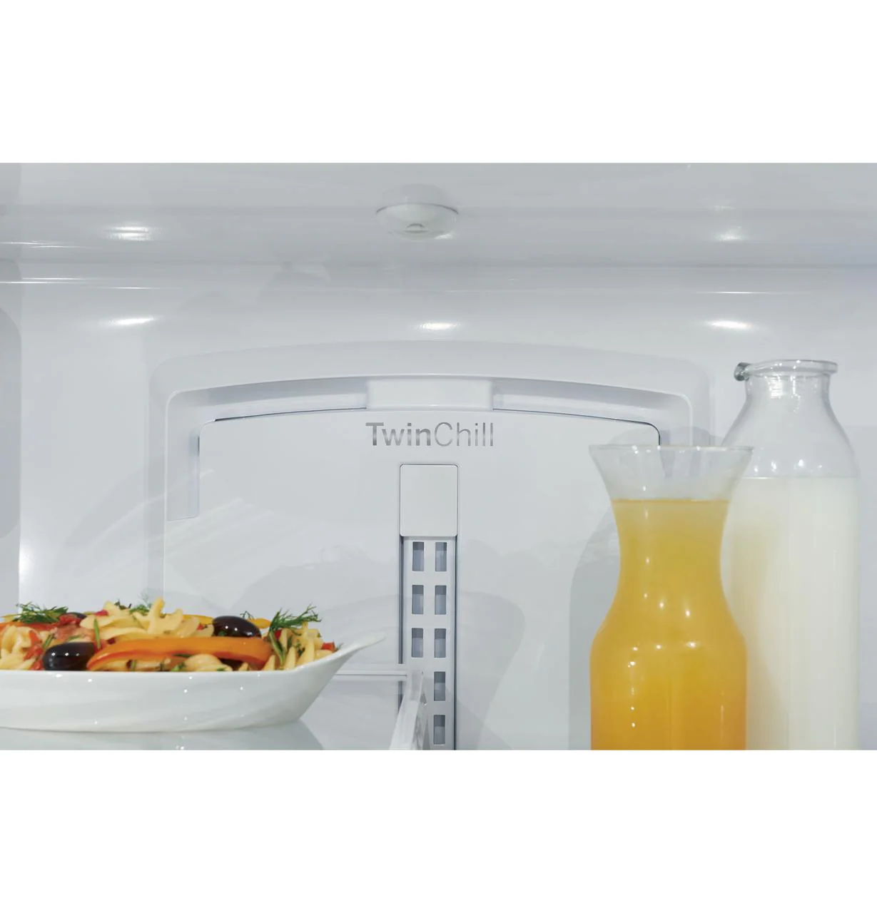 Cafe CFE28TP4MW2 CAF(EBACK)™ ENERGY STAR® 27.7 Cu. Ft. Smart French-Door Refrigerator with Hot Water Dispenser - Image 12