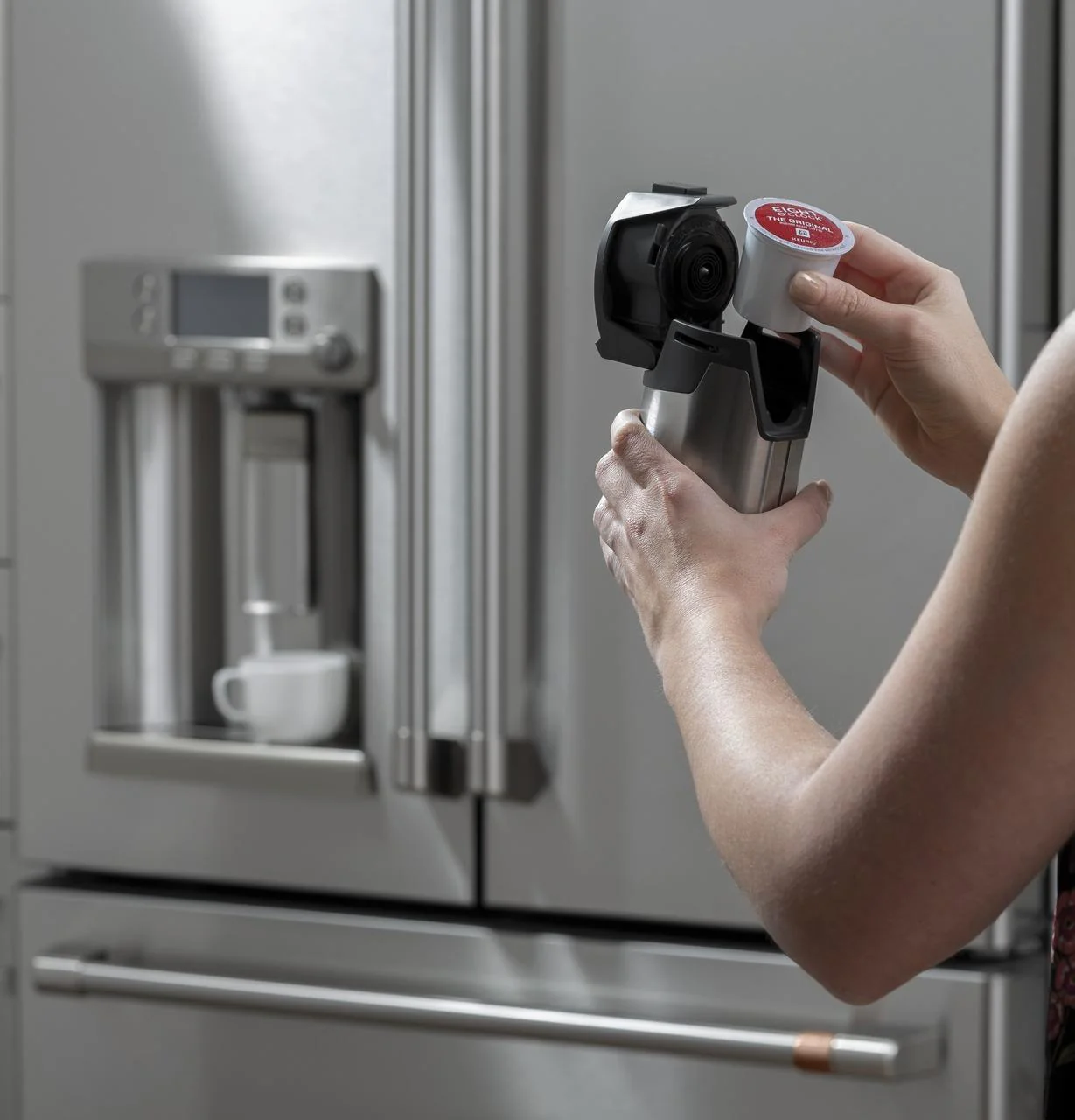 Cafe CFE28UP2MS1 Caf(eback)™ ENERGY STAR® 27.7 Cu. Ft. Smart French-Door Refrigerator with Keurig® K-Cup® Brewing System - Image 13