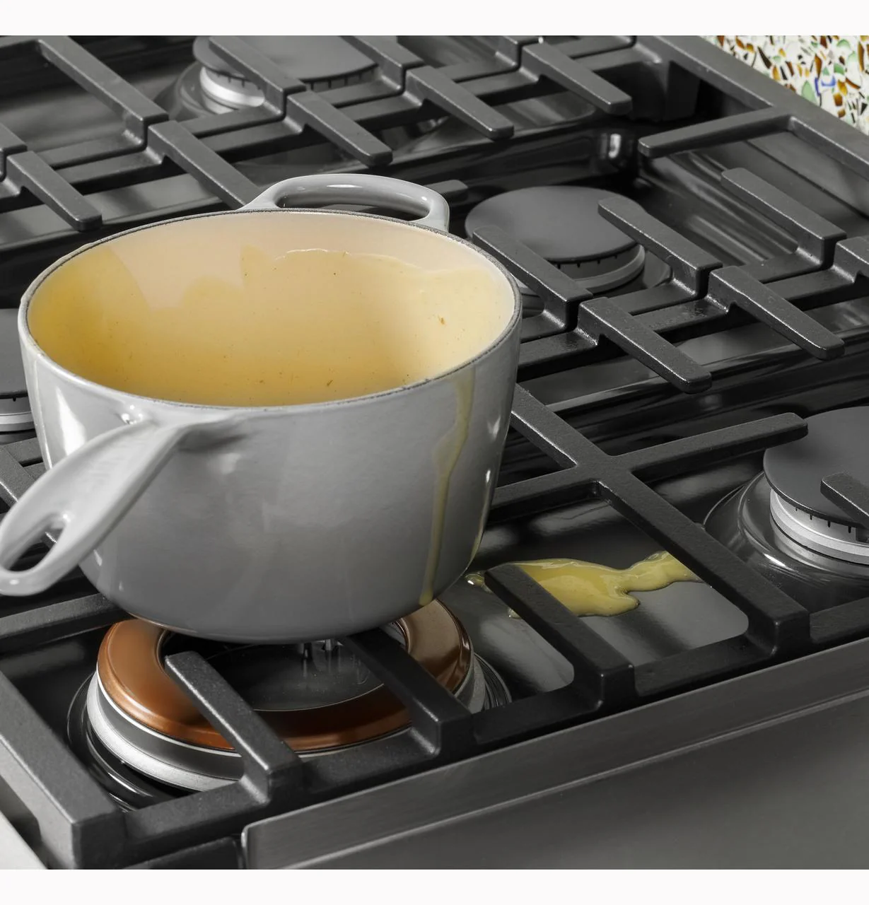 Cafe CGU486P2TS1 CAF(EBACK)™ 48" Commercial-Style Gas Rangetop with 6 Burners and Integrated Griddle (Natural Gas) - Image 22