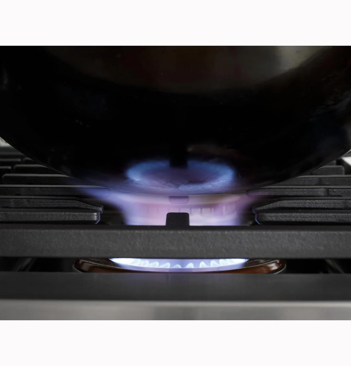 Cafe CGU486P3TD1 CAF(EBACK)™ 48" Commercial-Style Gas Rangetop with 6 Burners and Integrated Griddle (Natural Gas) - Image 19