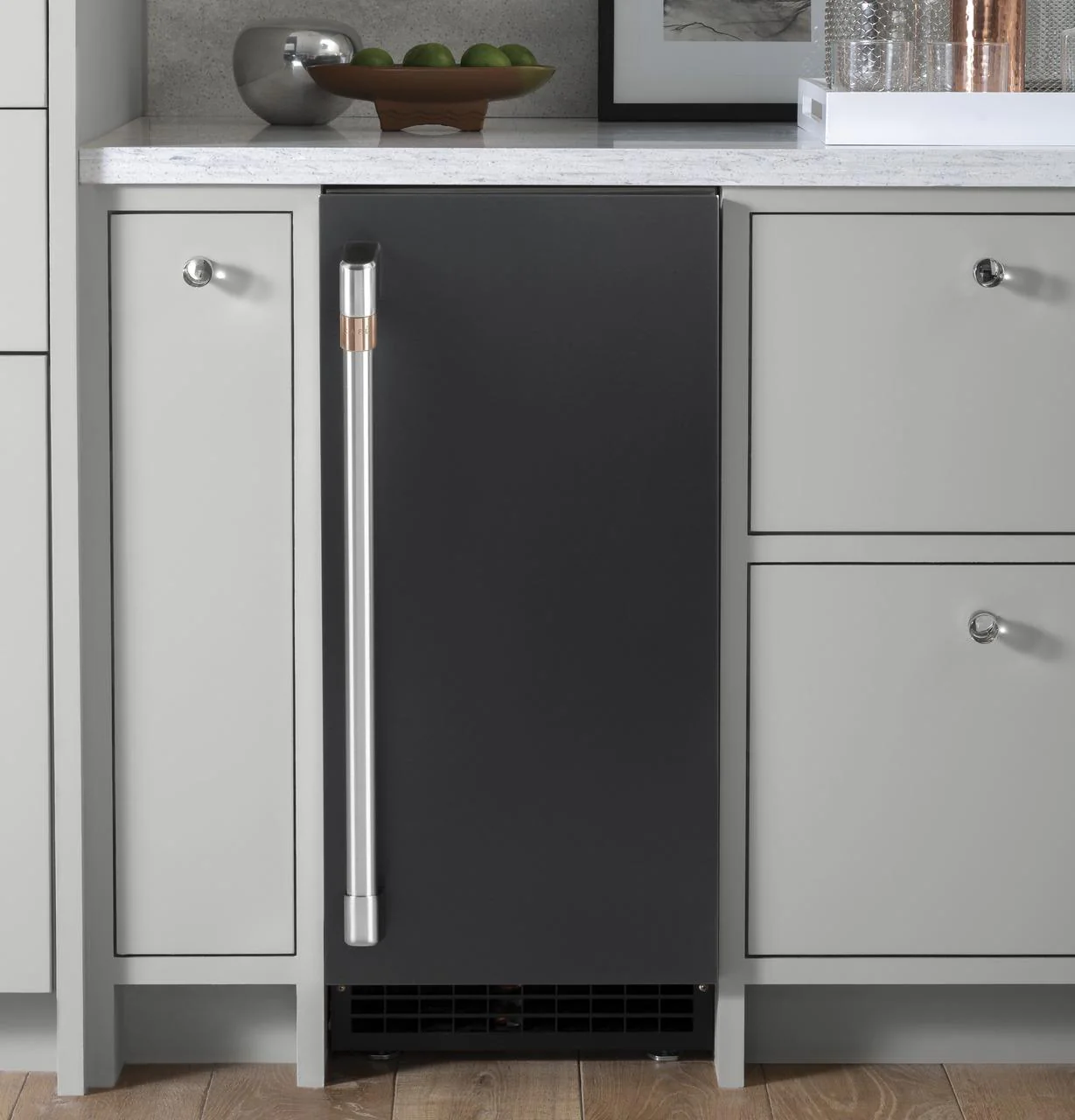 Caf(eback)™ Ice Maker Door Kit - Image 2