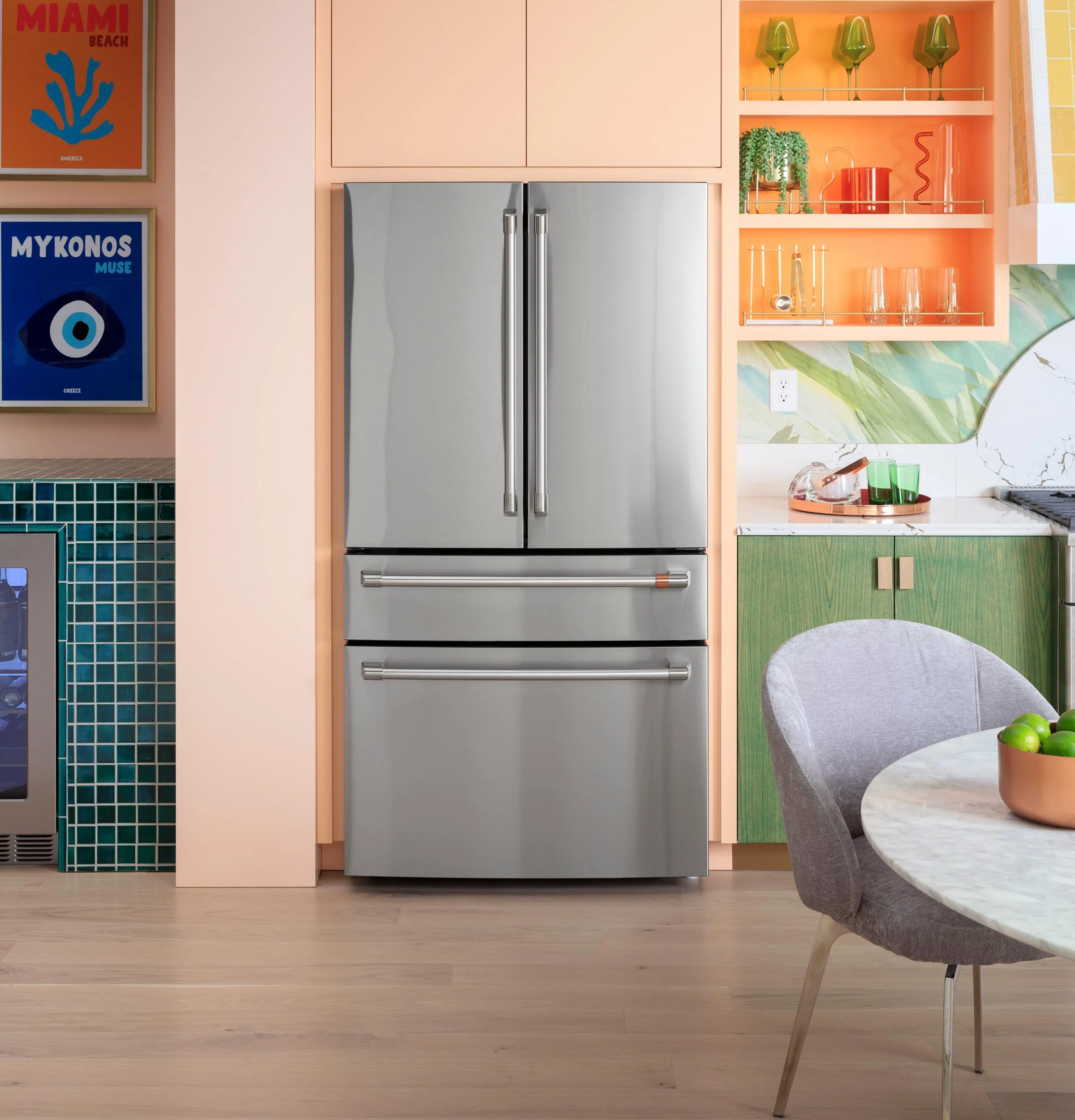 Cafe CJE23DP2WS1 CAF(EBACK)™ ENERGY STAR® 23.2 Cu. Ft. Smart Counter-Depth 4-Door French-Door Refrigerator With Dual-Dispense AutoFill Pitcher - Image 23