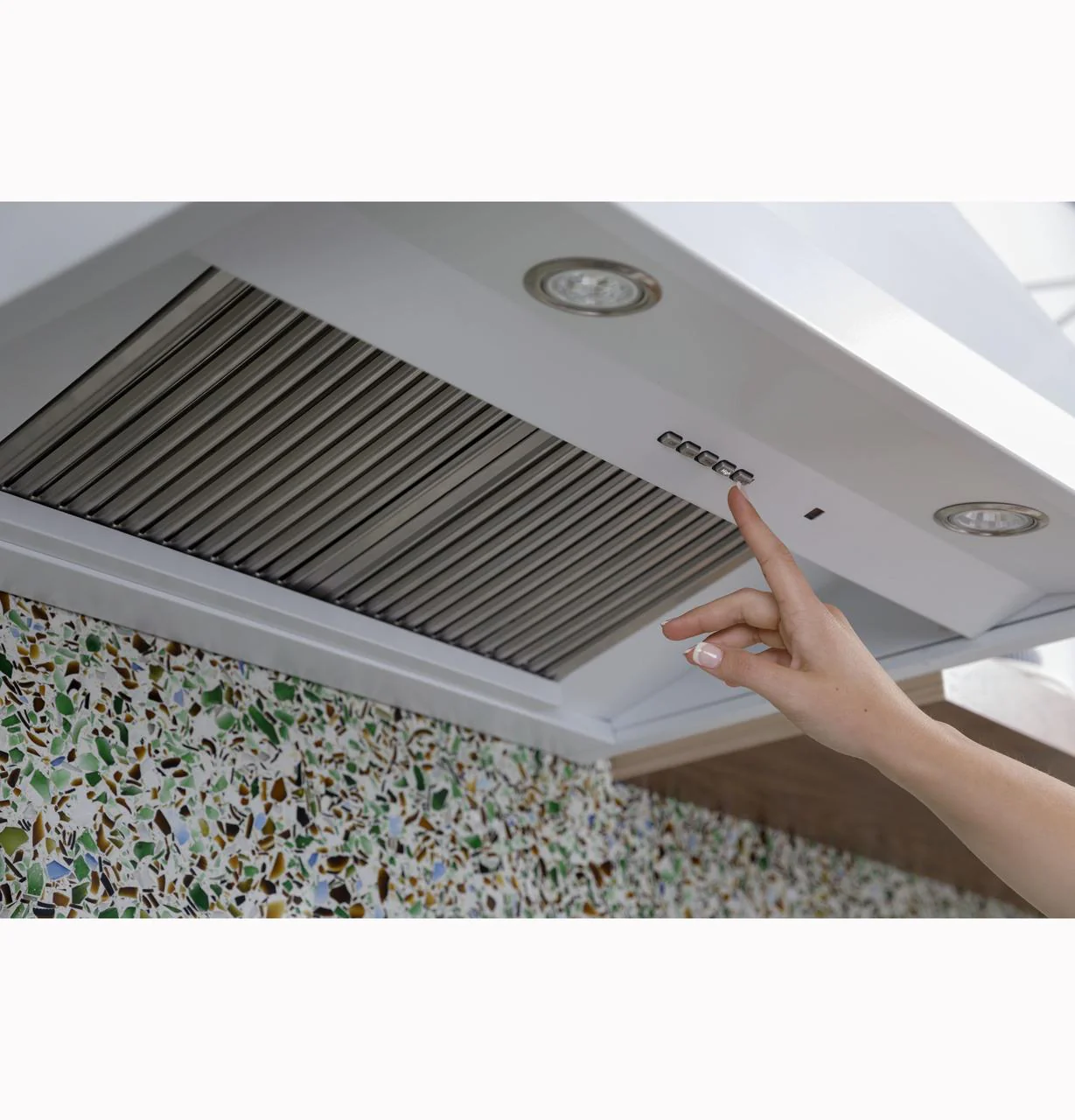 Cafe CVW93644PWM CAF(EBACK)™ 36" Commercial Hood - Image 5