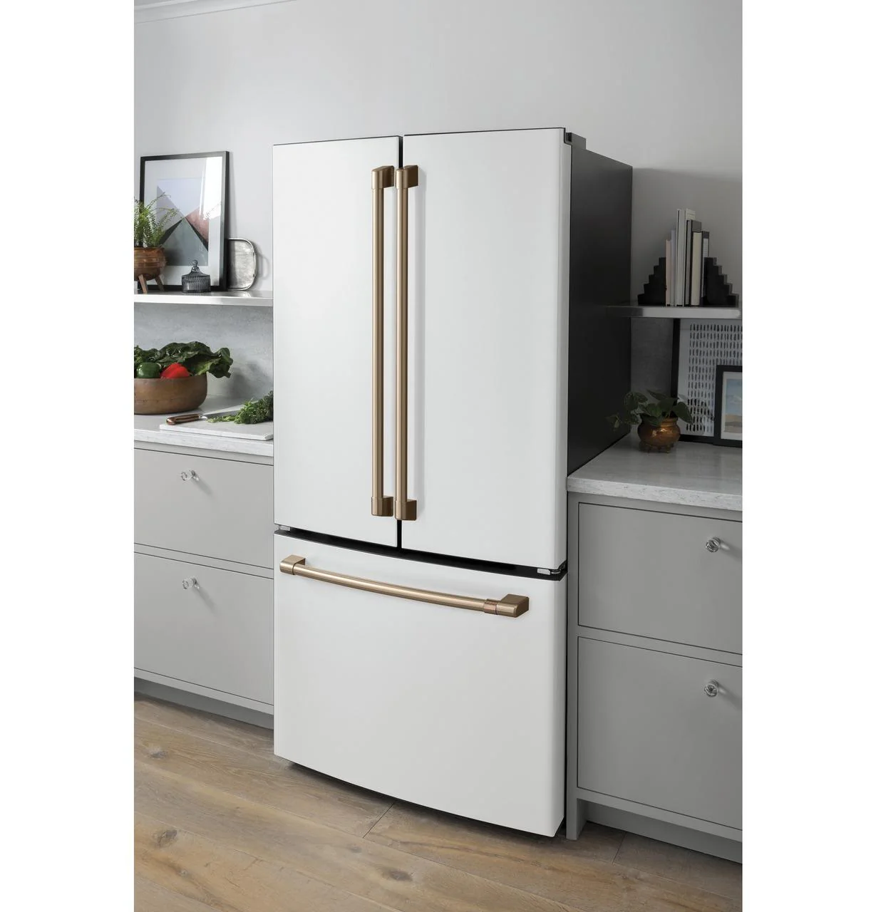 Cafe CWE19SP4NW2 CAF(EBACK)™ ENERGY STAR 18.6 Cu. Ft. Counter-Depth French-Door Refrigerator - Image 6
