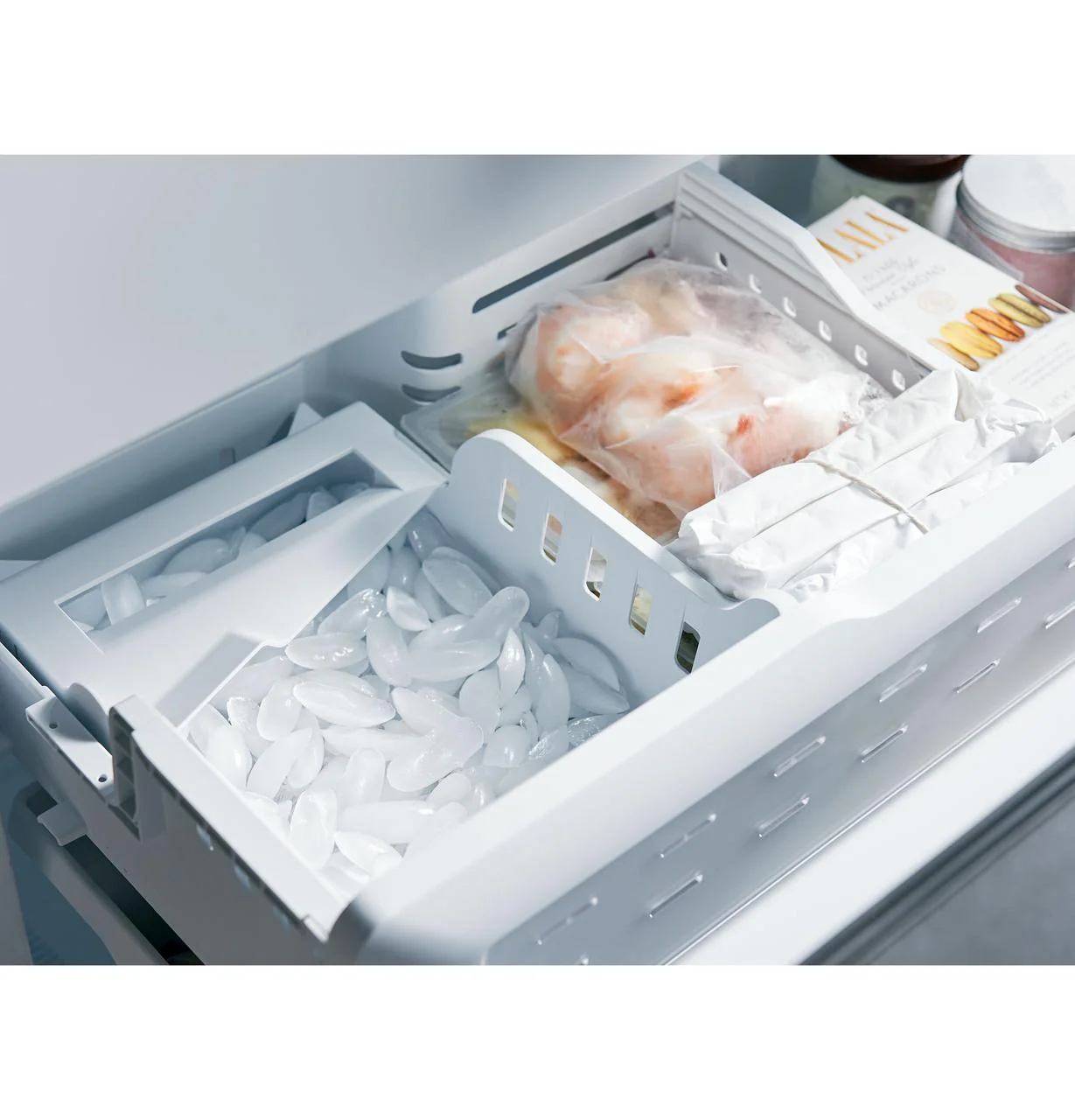 Cafe CWE23SP4MW2 CAF(EBACK)™ ENERGY STAR® 23.1 Cu. Ft. Smart Counter-Depth French-Door Refrigerator - Image 11