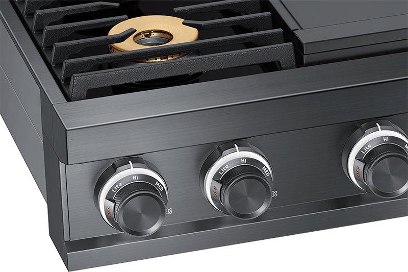 Dacor DTT36M974PS 36" Rangetop, Silver Stainless Steel, Liquid Propane - Image 6