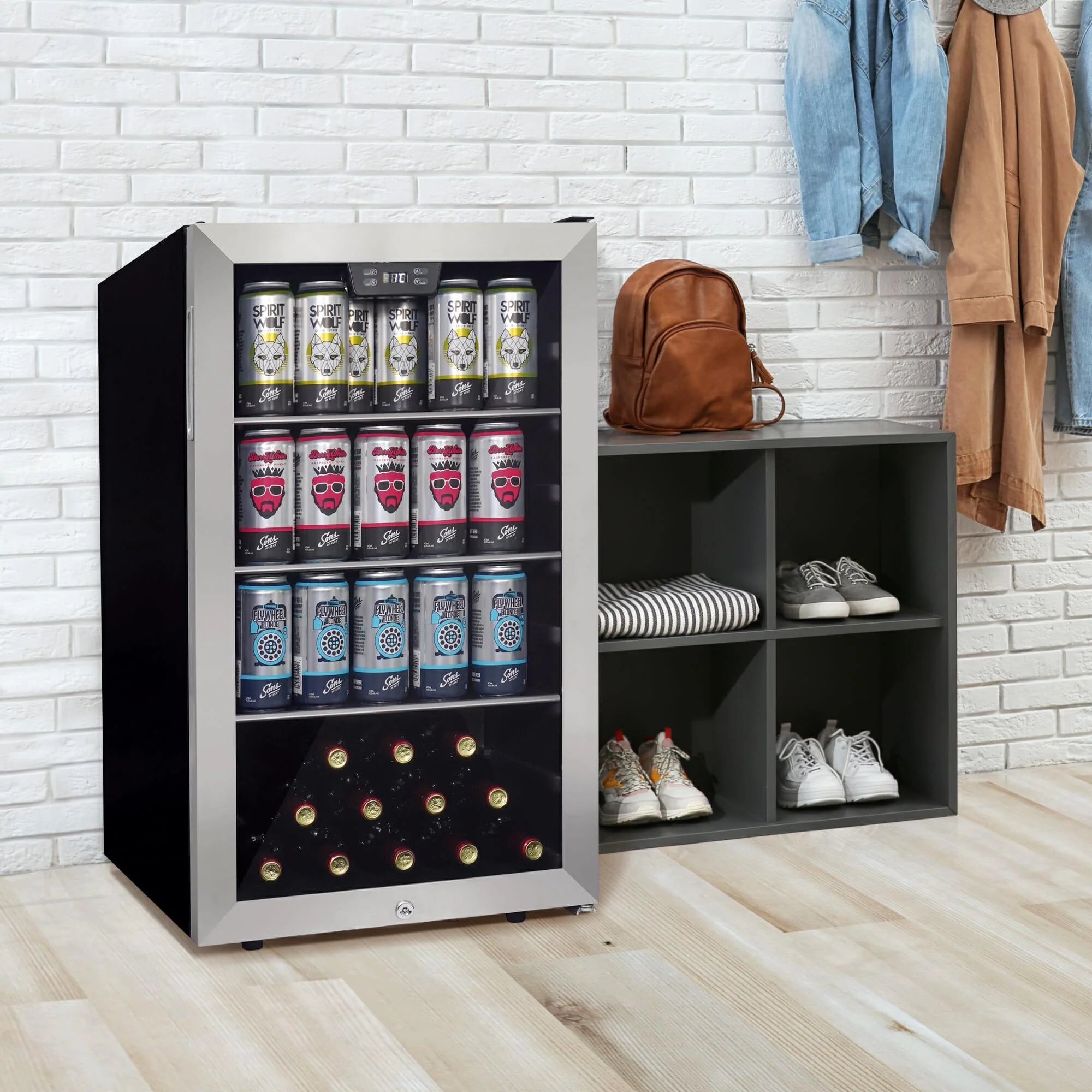 DBC045L1SS Danby 4.5 cu. ft. Free-Standing Beverage Center in Stainless Steel - Image 11