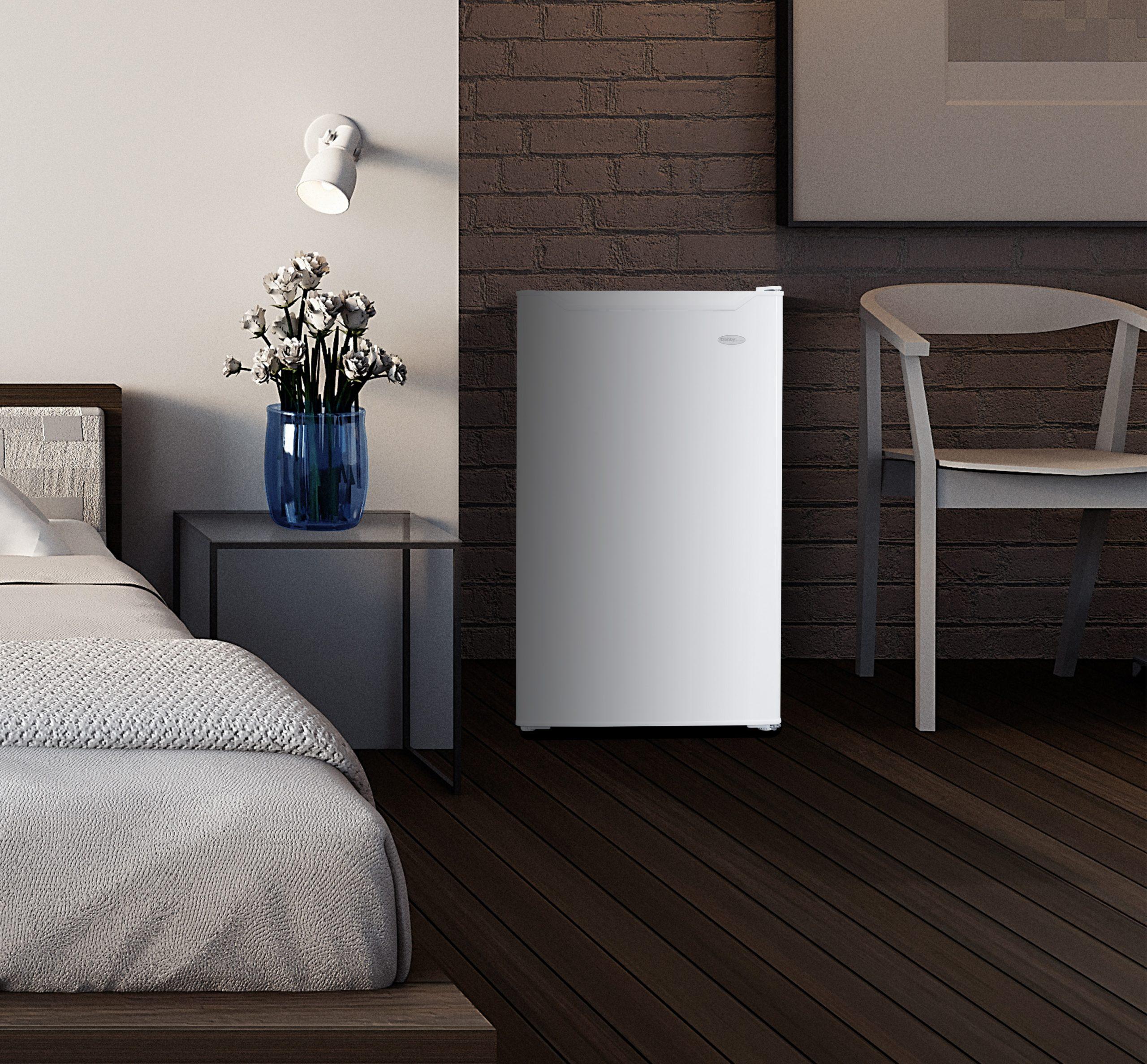 DCR044B1WM Danby 4.4 cu. ft. Compact Fridge in White - Image 16