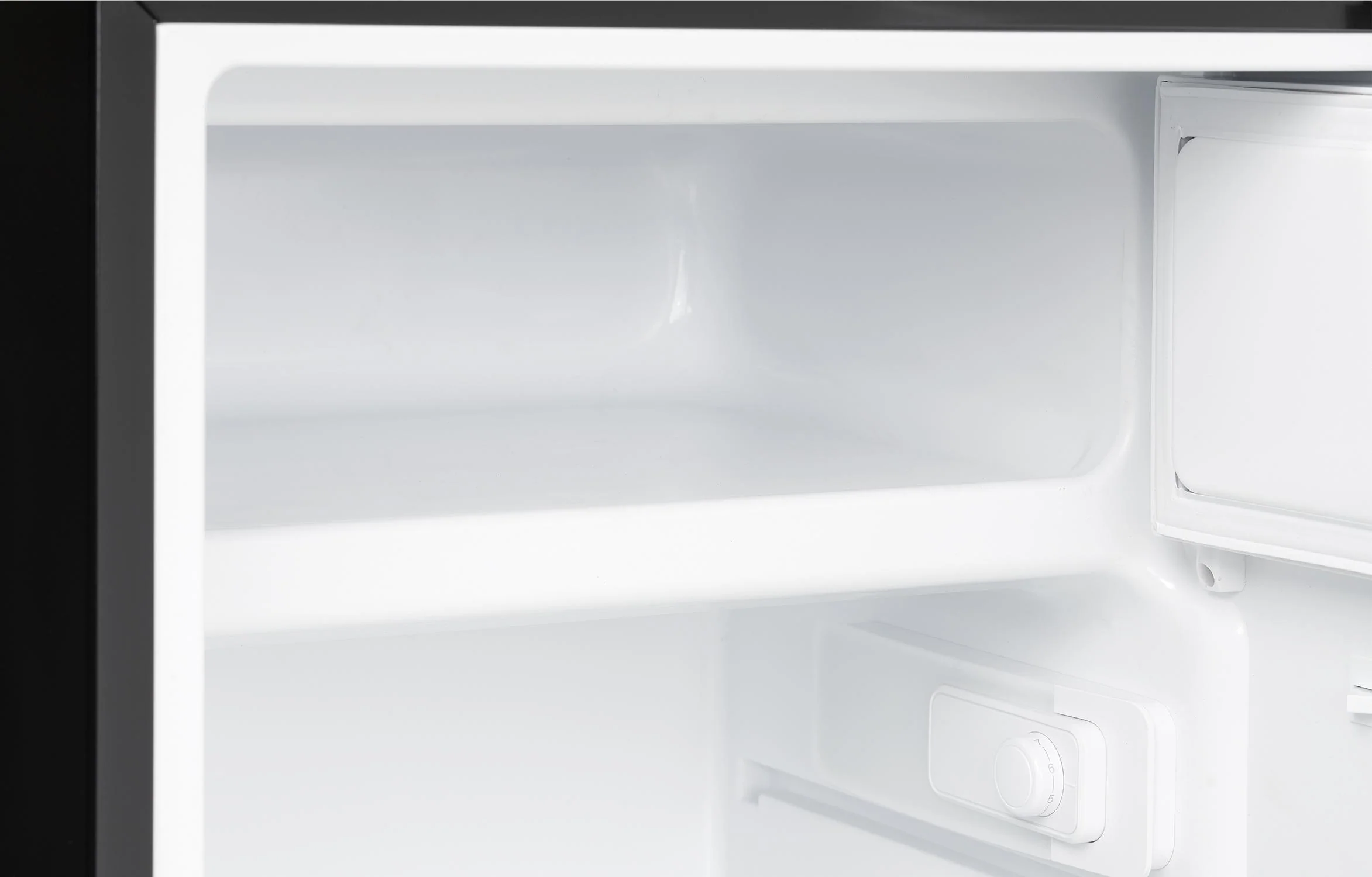 DCR045B1BSLDB Danby 4.5 cu. ft. Compact Fridge with True Freezer in Stainless Steel Look - Image 24