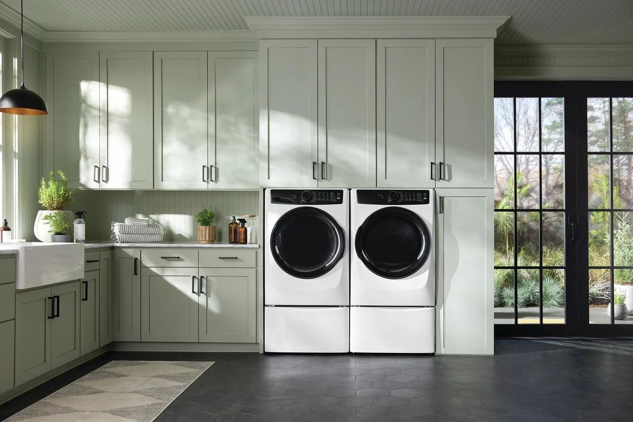 Electrolux ELFW7738AW Front Load Perfect Steam™ Washer with LuxCare® Plus Wash and SmartBoost® - 4.5 Cu. Ft. - Image 18
