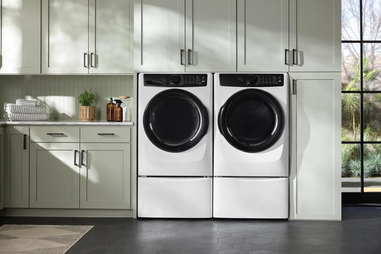 Electrolux ELFW7738MW Front Load Perfect Steam™ Washer with LuxCare® Plus Wash and SmartBoost® - 4.5 Cu. Ft. - Image 6