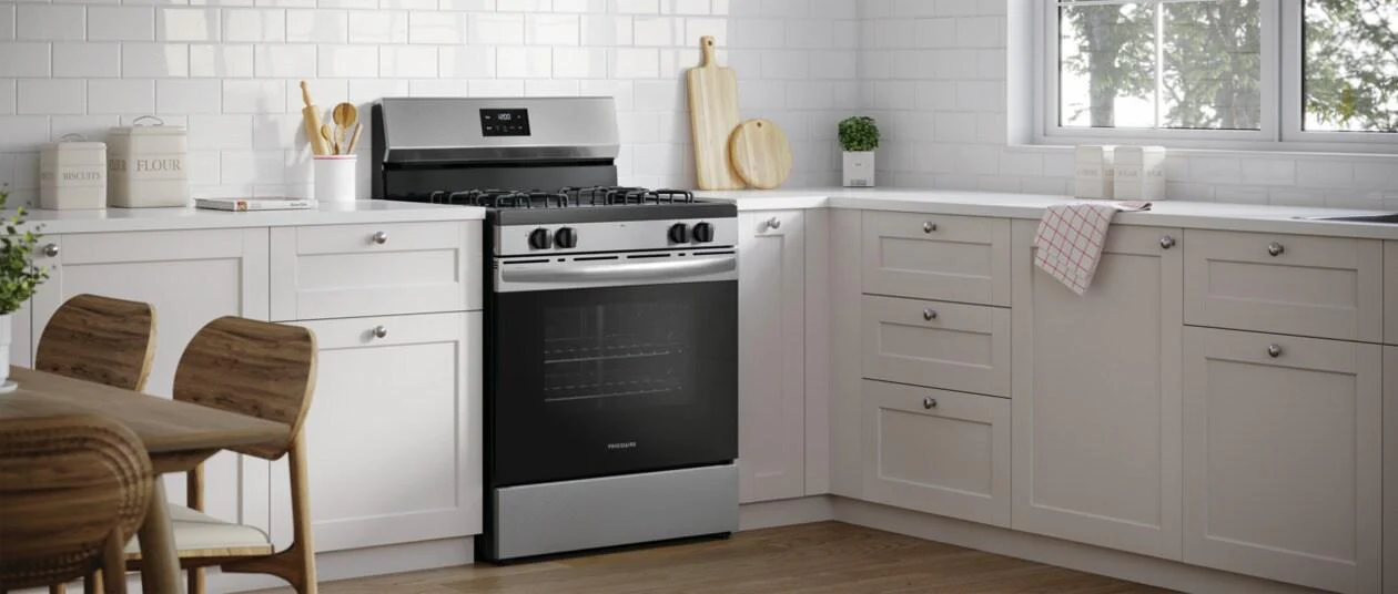 Frigidaire FCRG3051BS 30" Gas Range - Image 3
