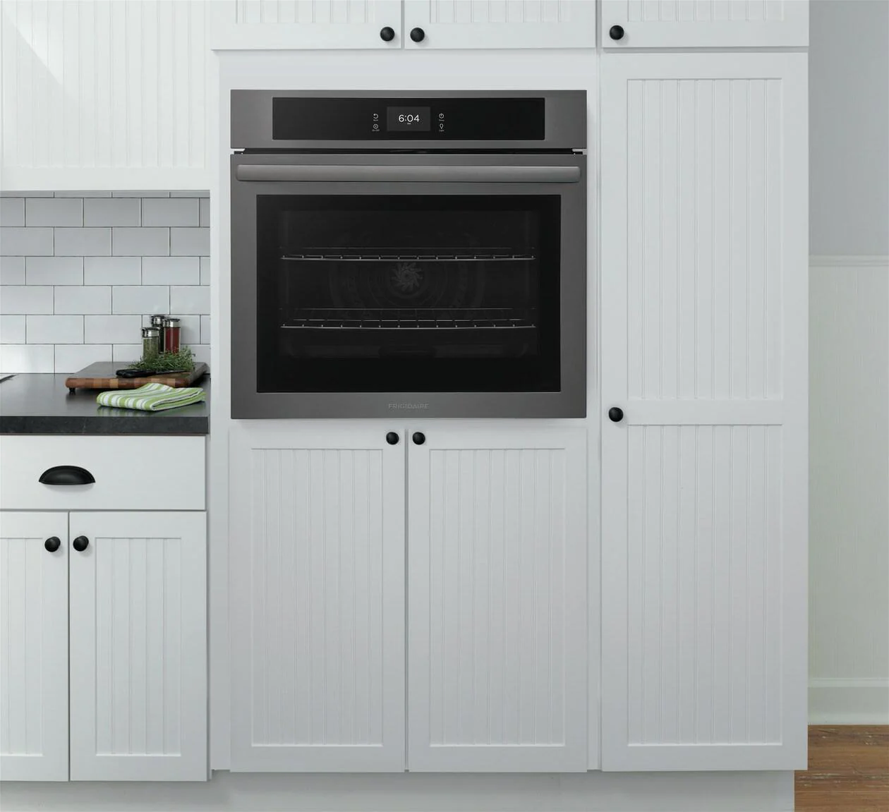 Frigidaire FCWS3027AD 30" Single Electric Wall Oven with Fan Convection - Image 3