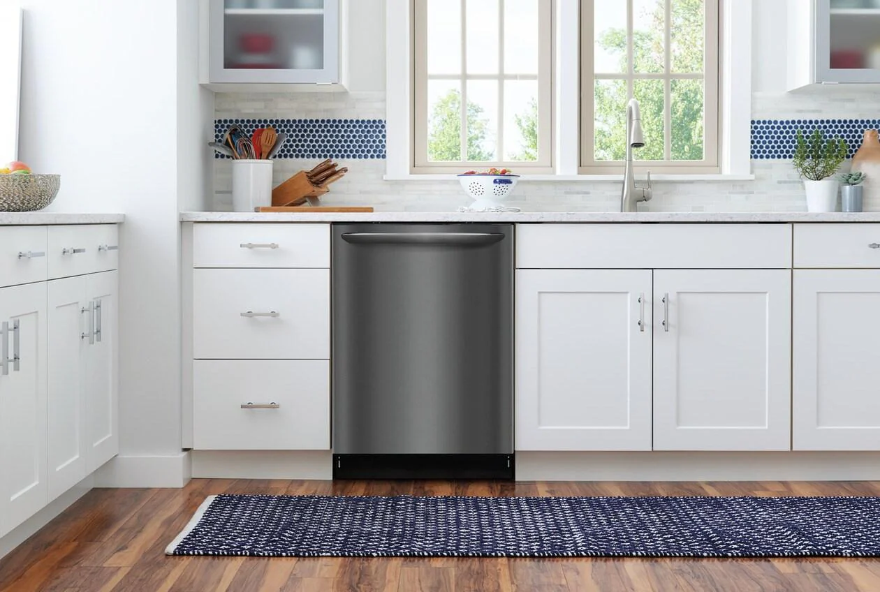 Frigidaire Gallery 24" Built-In Dishwasher with EvenDry™ System - Image 3