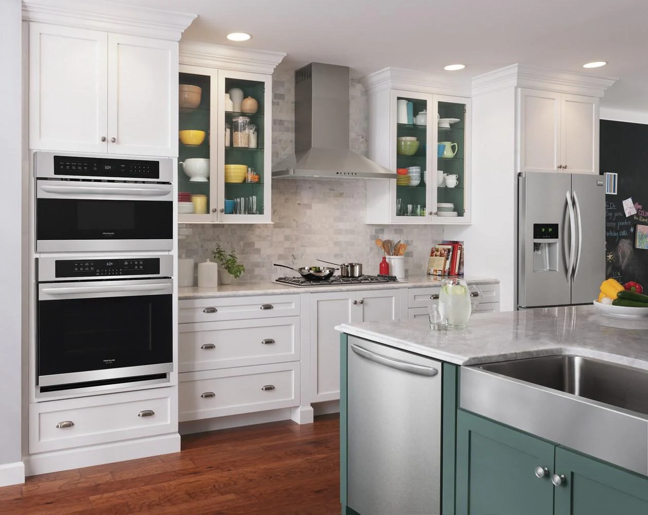 Frigidaire FHWC3655LS 36" Stainless Canopy Wall-Mount Hood - Image 2