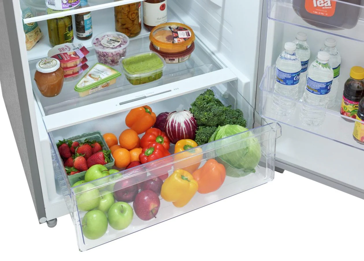 Frigidaire FRTE1622AS 16 Cu. Ft. Garage Ready Top Freezer Refrigerator - Image 3