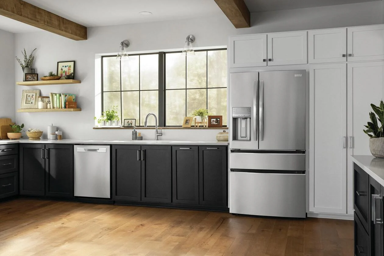 Frigidaire GRMS2773AF 26 Cu. Ft. Standard-Depth 4-Door French Door Refrigerator - Image 2