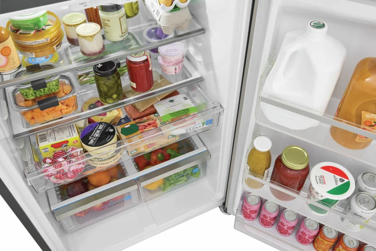 Frigidaire GRTE2055AF 20 Cu. Ft. Garage Ready Top Freezer Refrigerator - Image 7