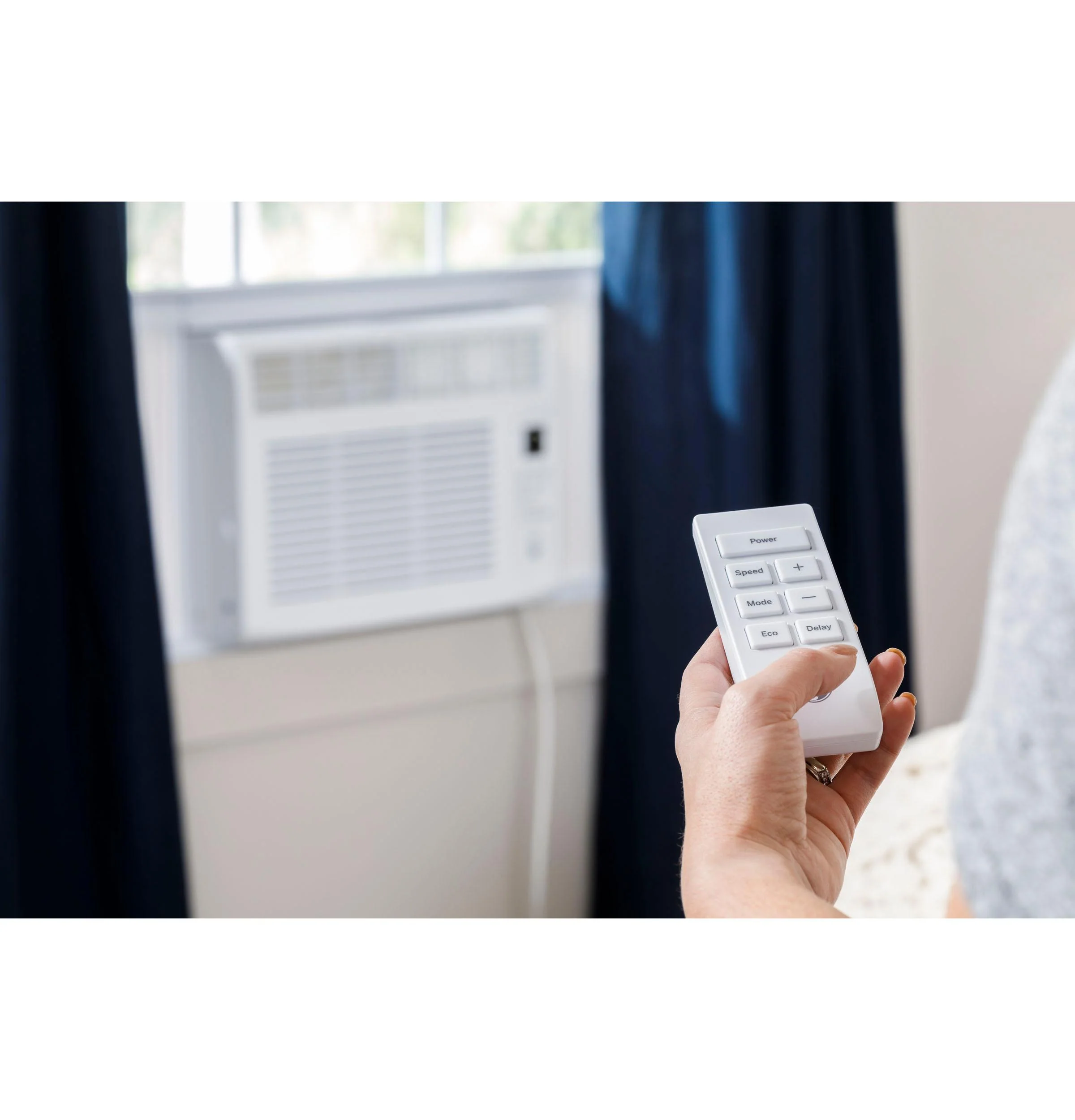 AHEE06AC GE® 6,000 BTU Electronic Window Air Conditioner for Small Rooms up to 250 sq ft. - Image 4