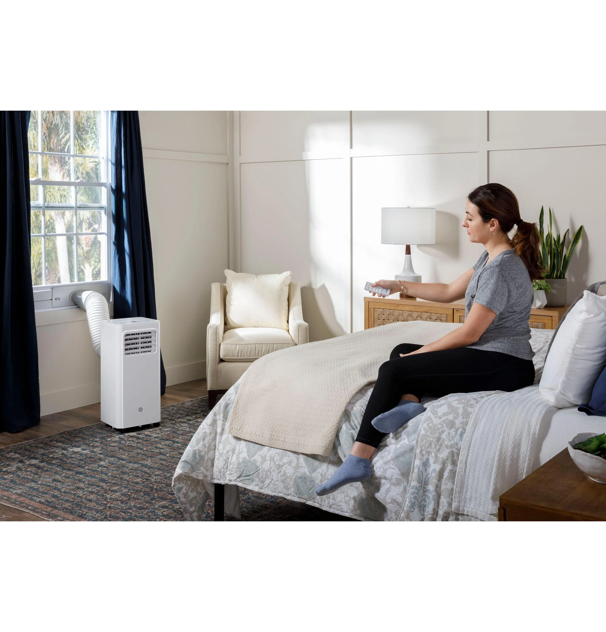APMS06BWF GE® 6,000 BTU DOE Portable Air Conditioner for Small Rooms up to 250 sq. ft. - Image 5
