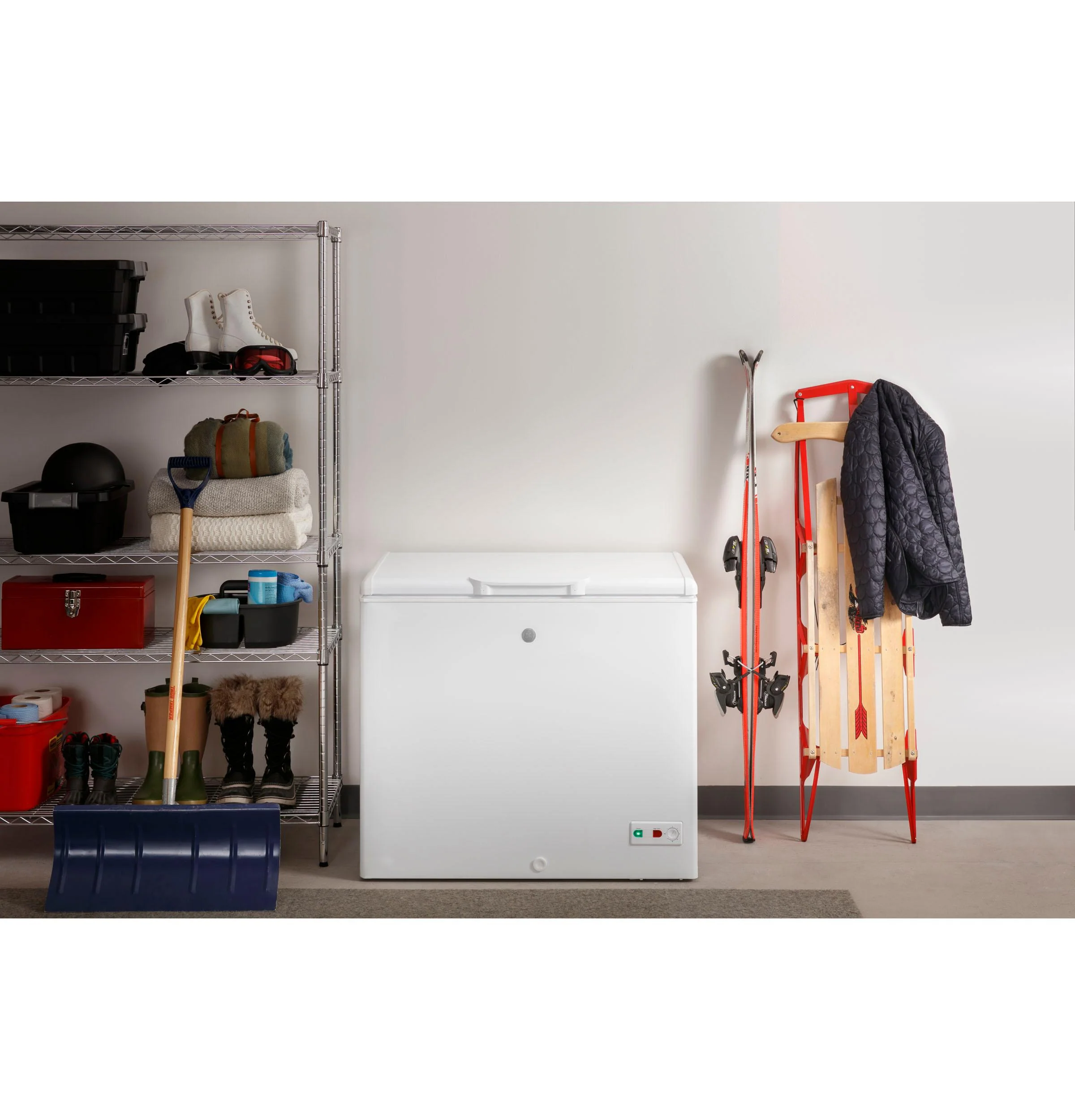 FCM9SRWW GE 8.8 Cu. Ft. Manual Defrost Chest Freezer - Image 23