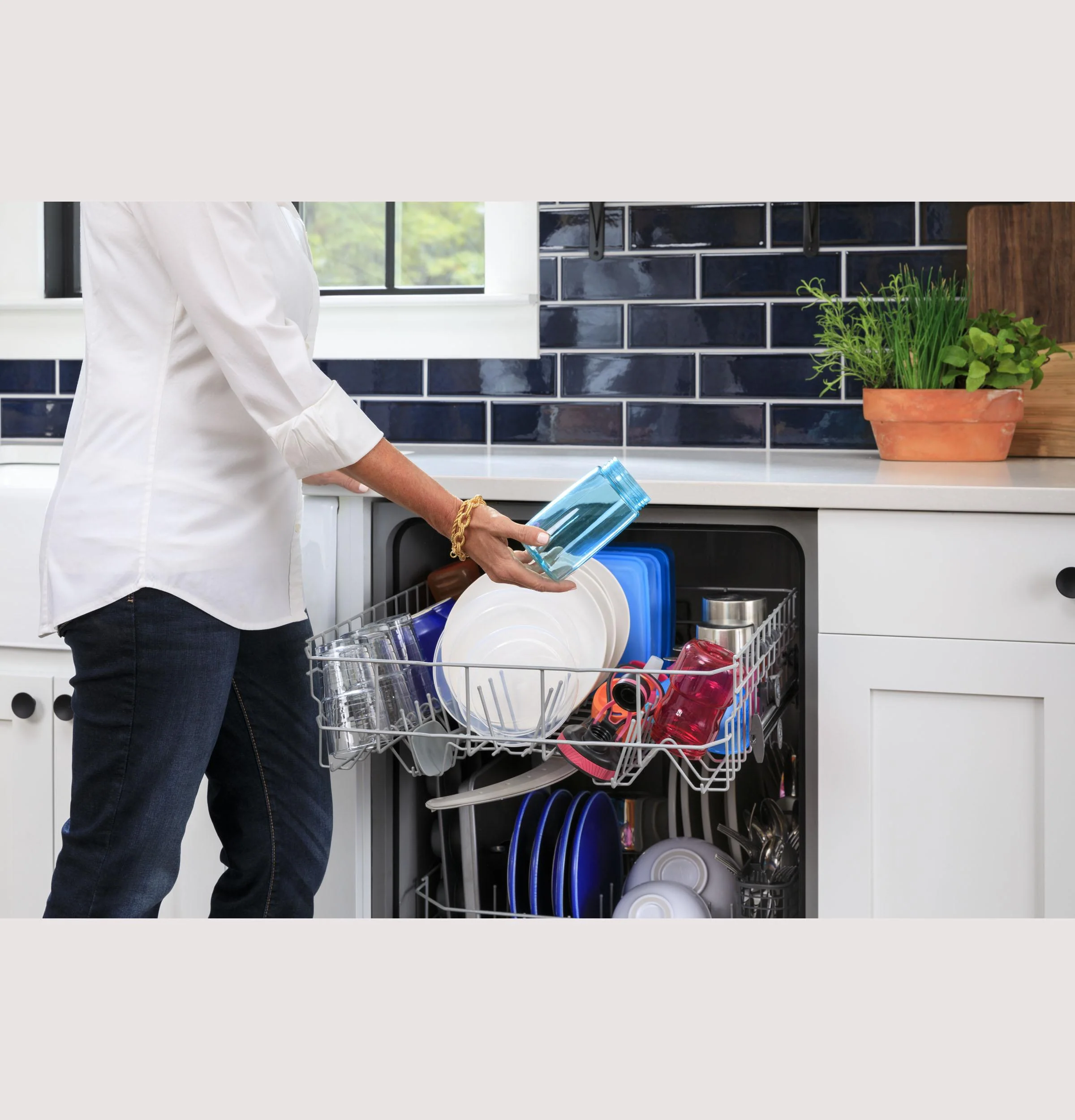 GDF511PSRSS GE® ENERGY STAR® Dishwasher with Front Controls with Power Cord - Image 8