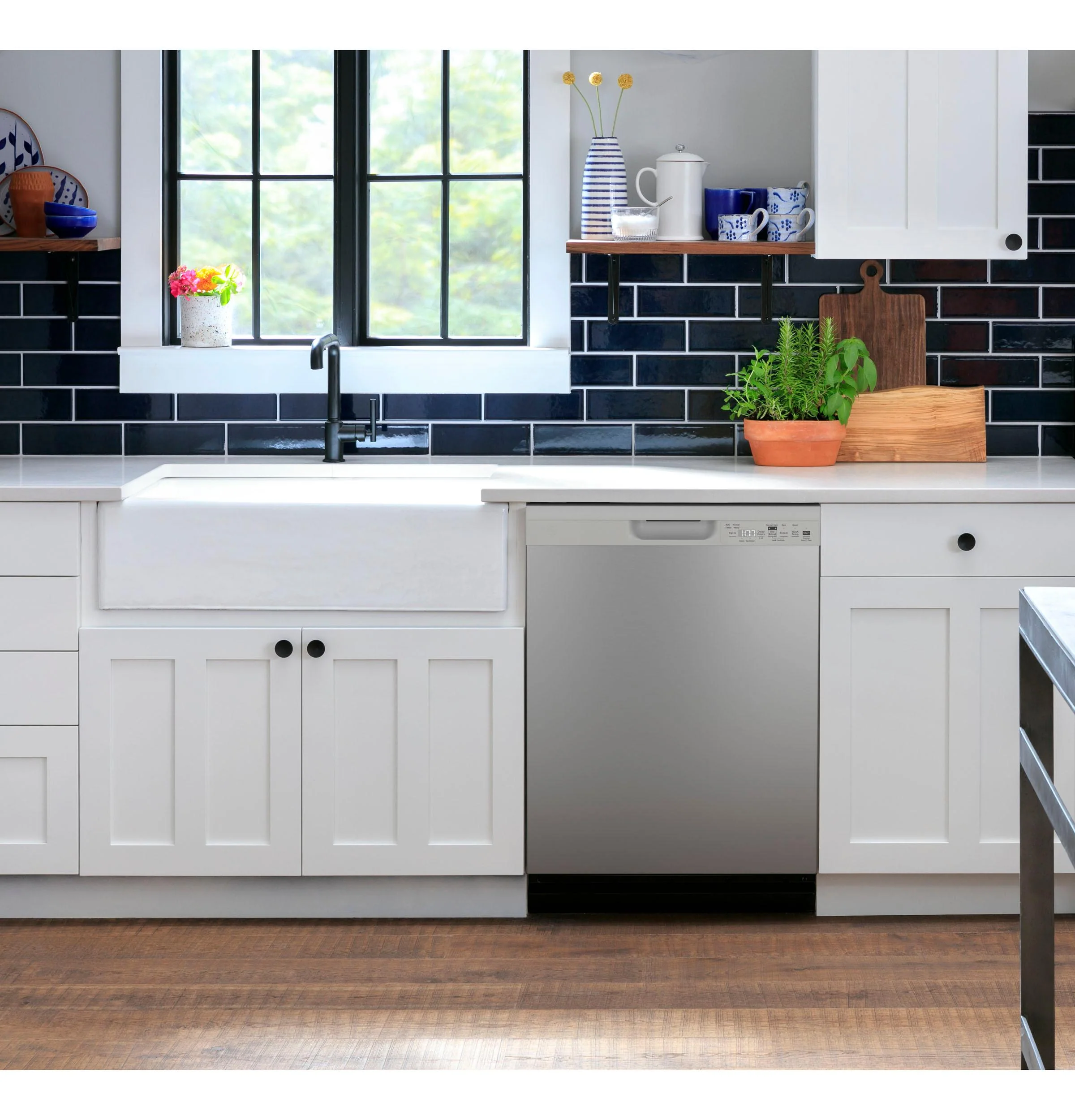GDF550PSRSS GE ENERGY STAR Front Control with Plastic Interior Dishwasher with Sanitize Cycle & Dry Boost - Image 23