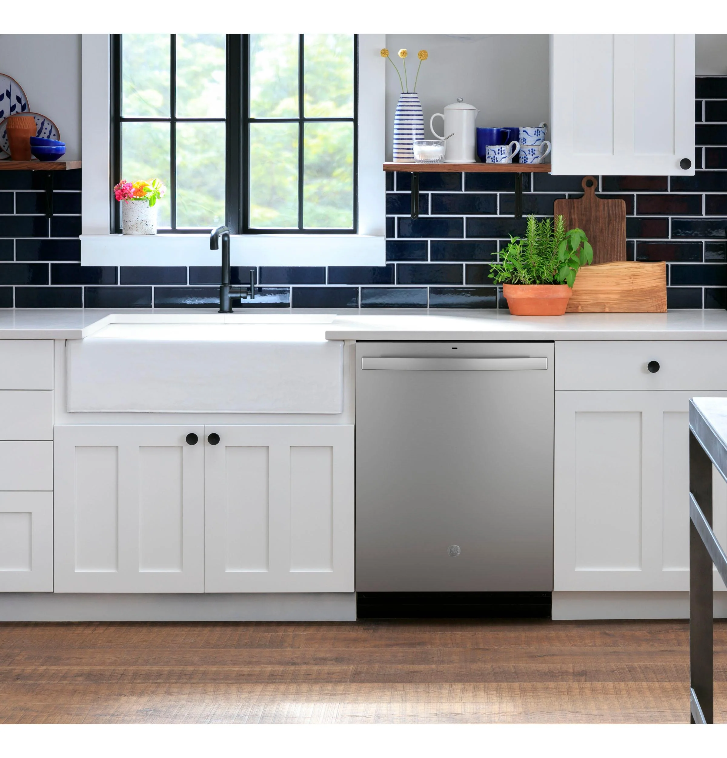 GDT535PYVFS GE® ENERGY STAR® Top Control with Plastic Interior Dishwasher with Sanitize Cycle & Dry Boost - Image 5