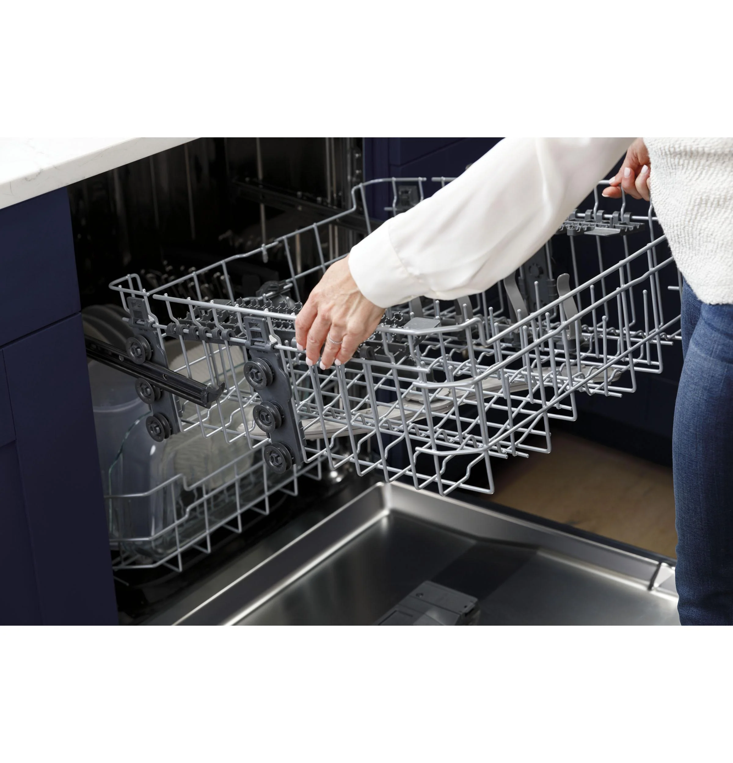 GE® Fingerprint Resistant Top Control with Stainless Steel Interior Dishwasher with Sanitize Cycle & Dry Boost with Fan Assist - Image 21