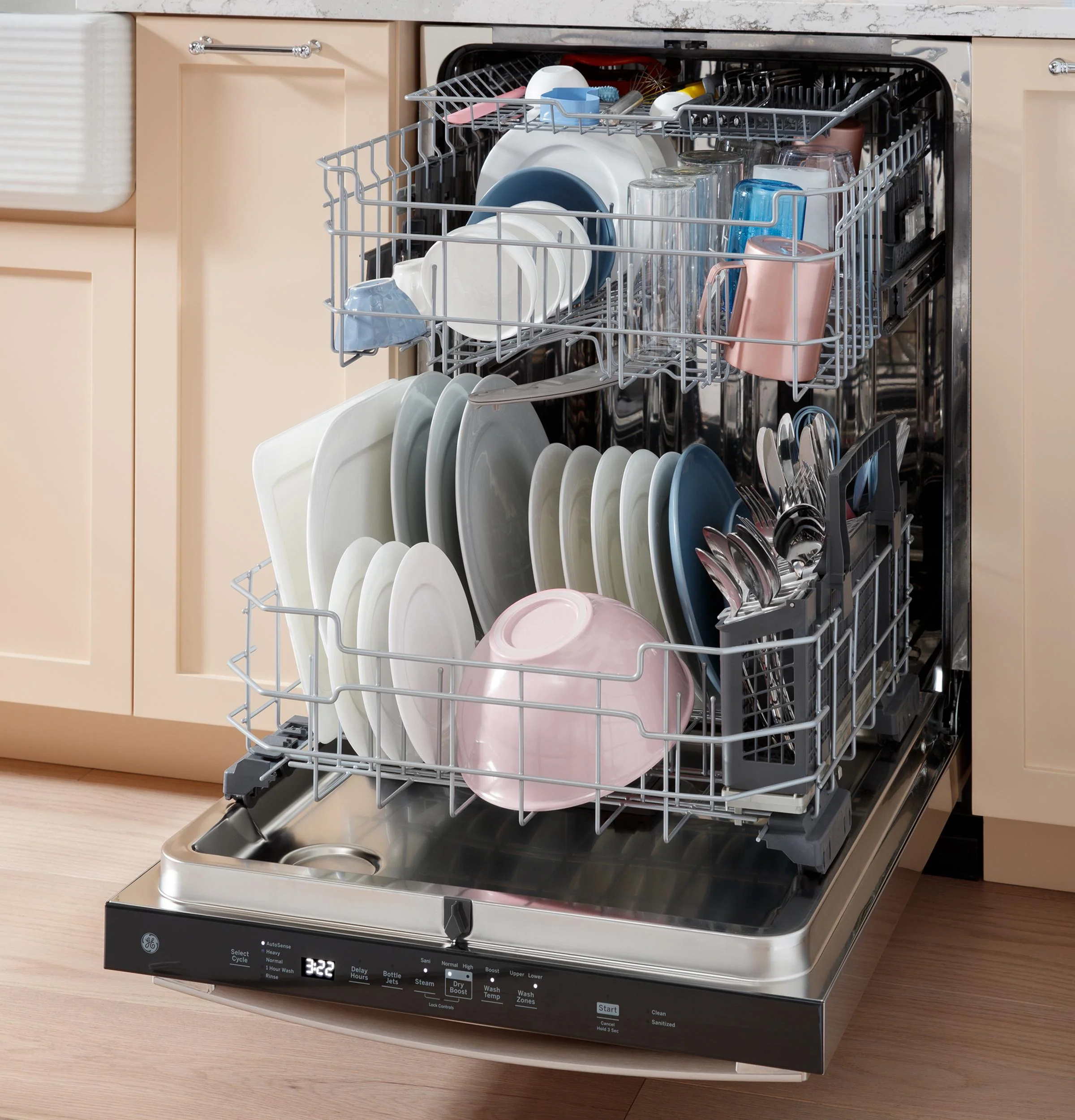 GDT670SGVWW GE® ENERGY STAR® Top Control with Stainless Steel Interior Dishwasher with Sanitize Cycle - Image 17