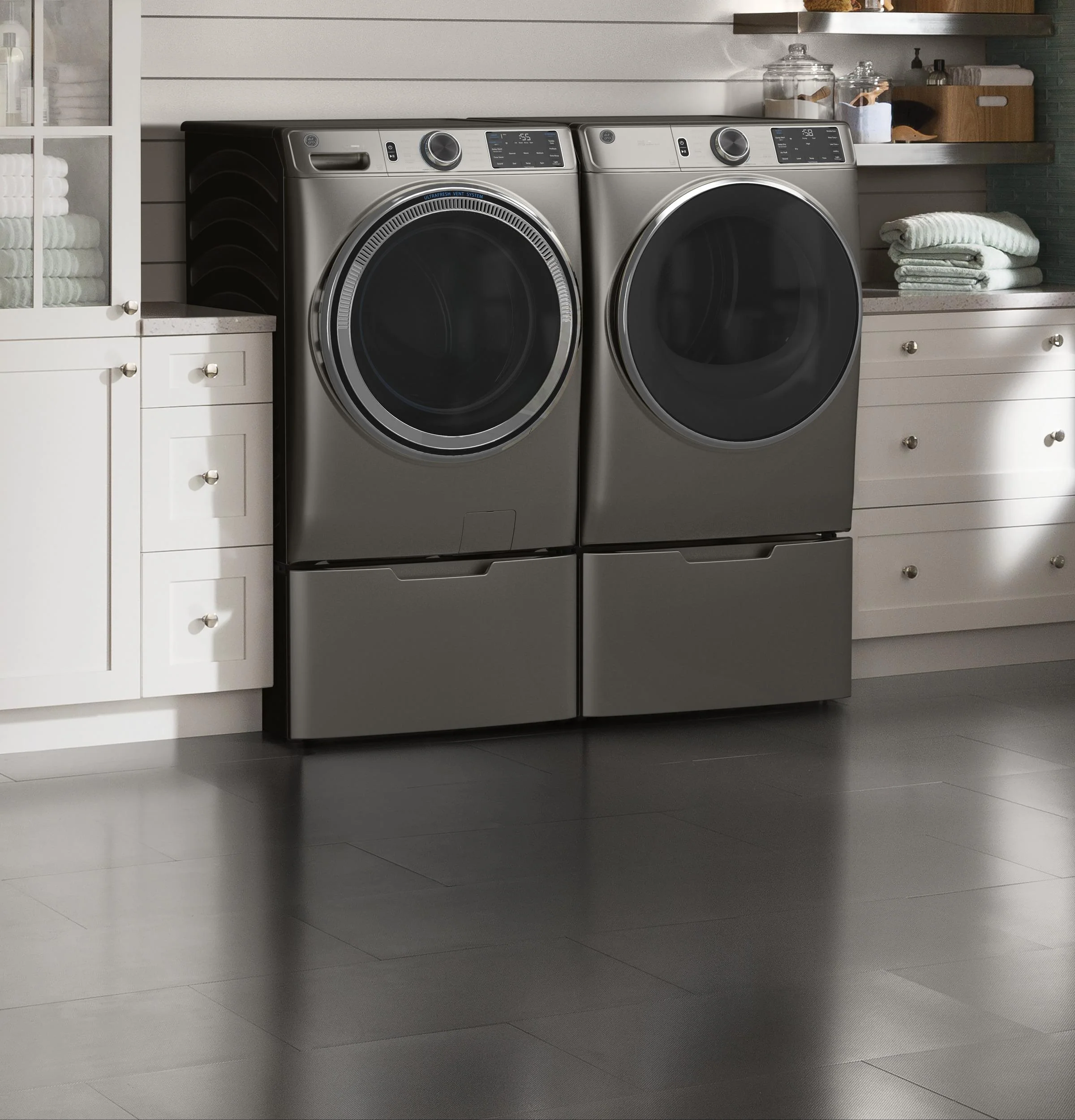 GE® 4.8 cu. ft. Capacity Smart Front Load ENERGY STAR® Steam Washer with SmartDispense™ UltraFresh Vent System with OdorBlock™ and Sanitize + Allergen - Image 26