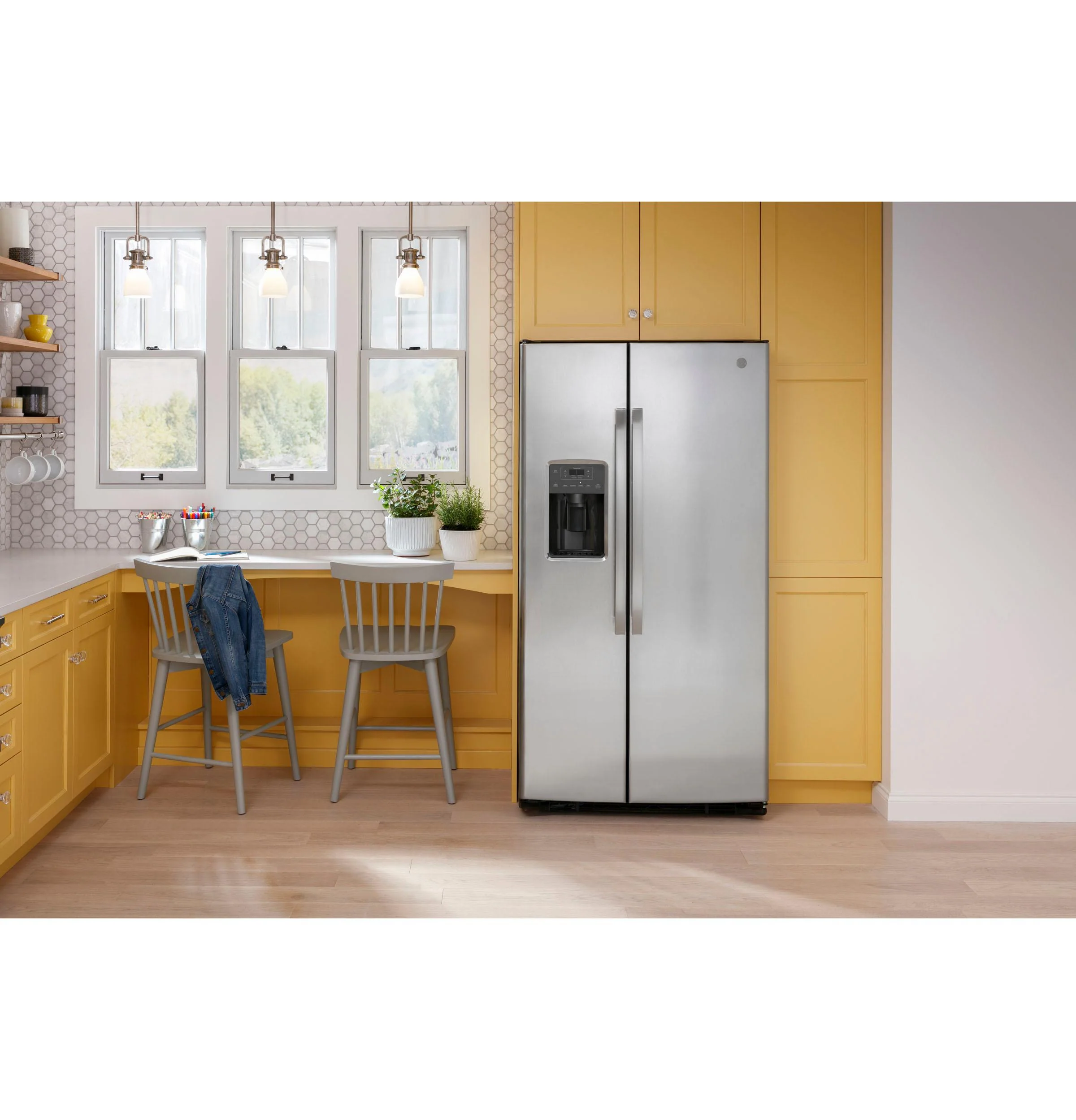 GSE25GYPFS GE® ENERGY STAR® 25.3 Cu. Ft. Side-By-Side Refrigerator - Image 14
