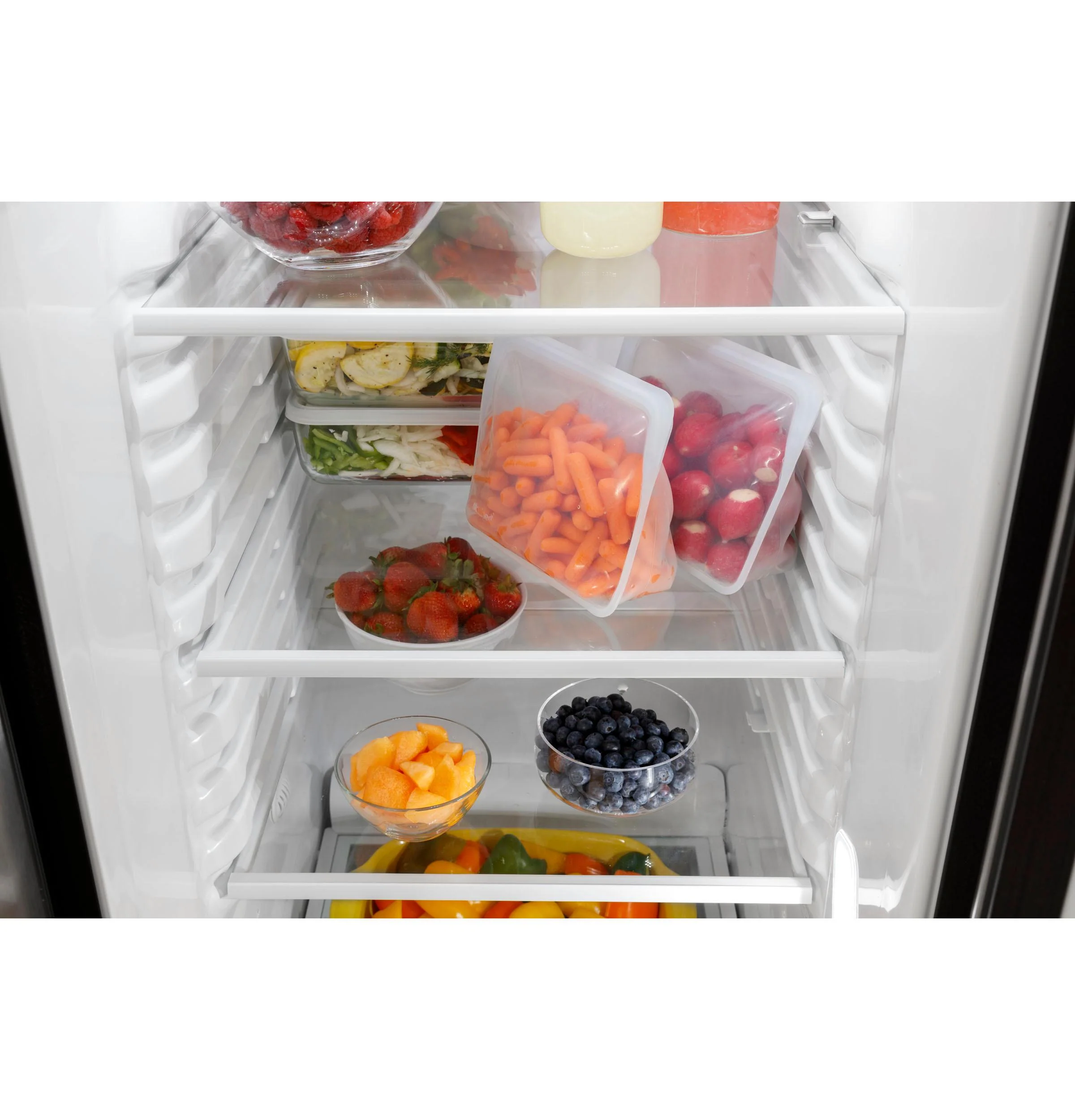 GSS25GGPBB GE® 25.3 Cu. Ft. Side-By-Side Refrigerator - Image 32