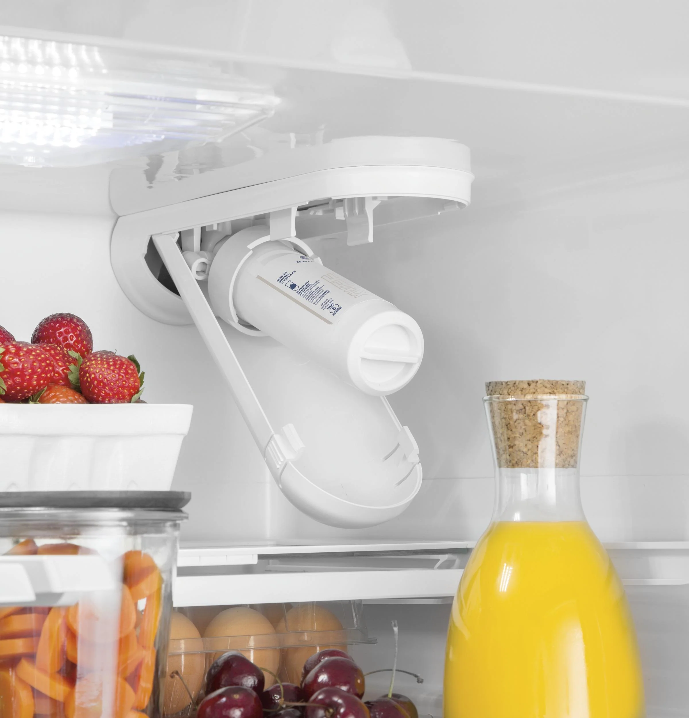 GWE19JGLWW GE® ENERGY STAR® 18.6 Cu. Ft. Counter-Depth French-Door Refrigerator - Image 12