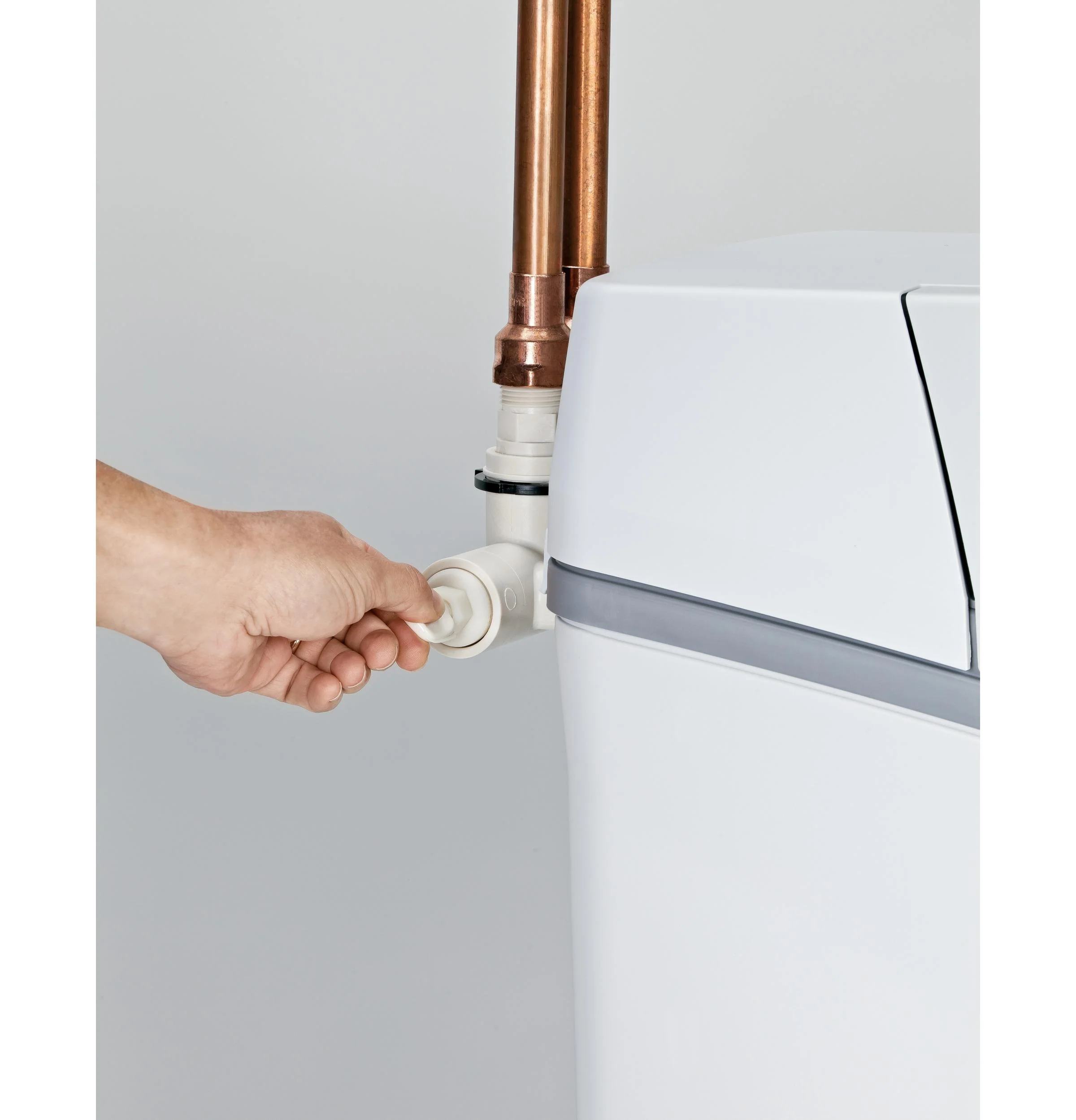 GE® 45,000 Grain Water Softener - Image 5