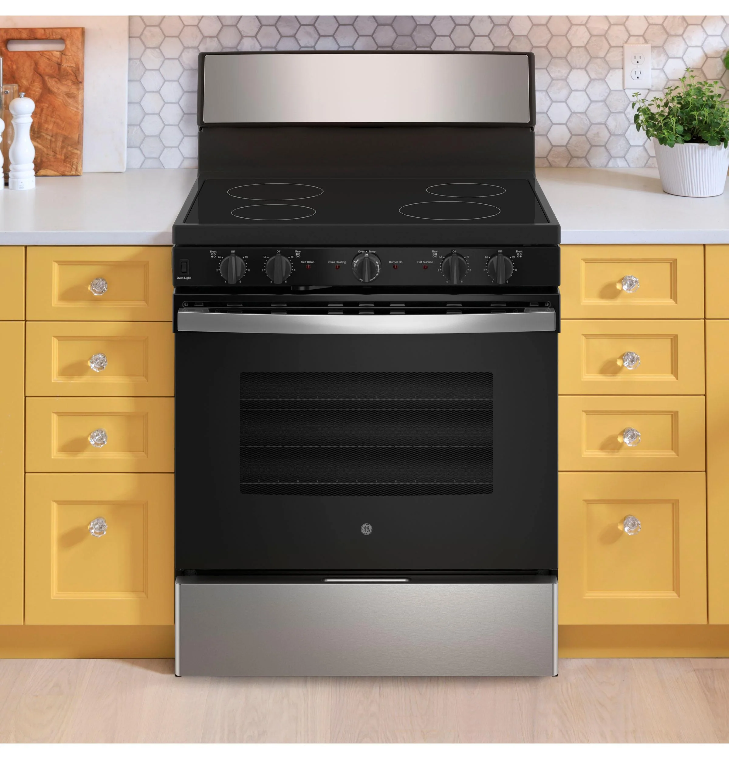 JB480SYSS GE® ENERGY STAR® 30" Free-Standing Electric Radiant Smooth Cooktop Range - Image 6