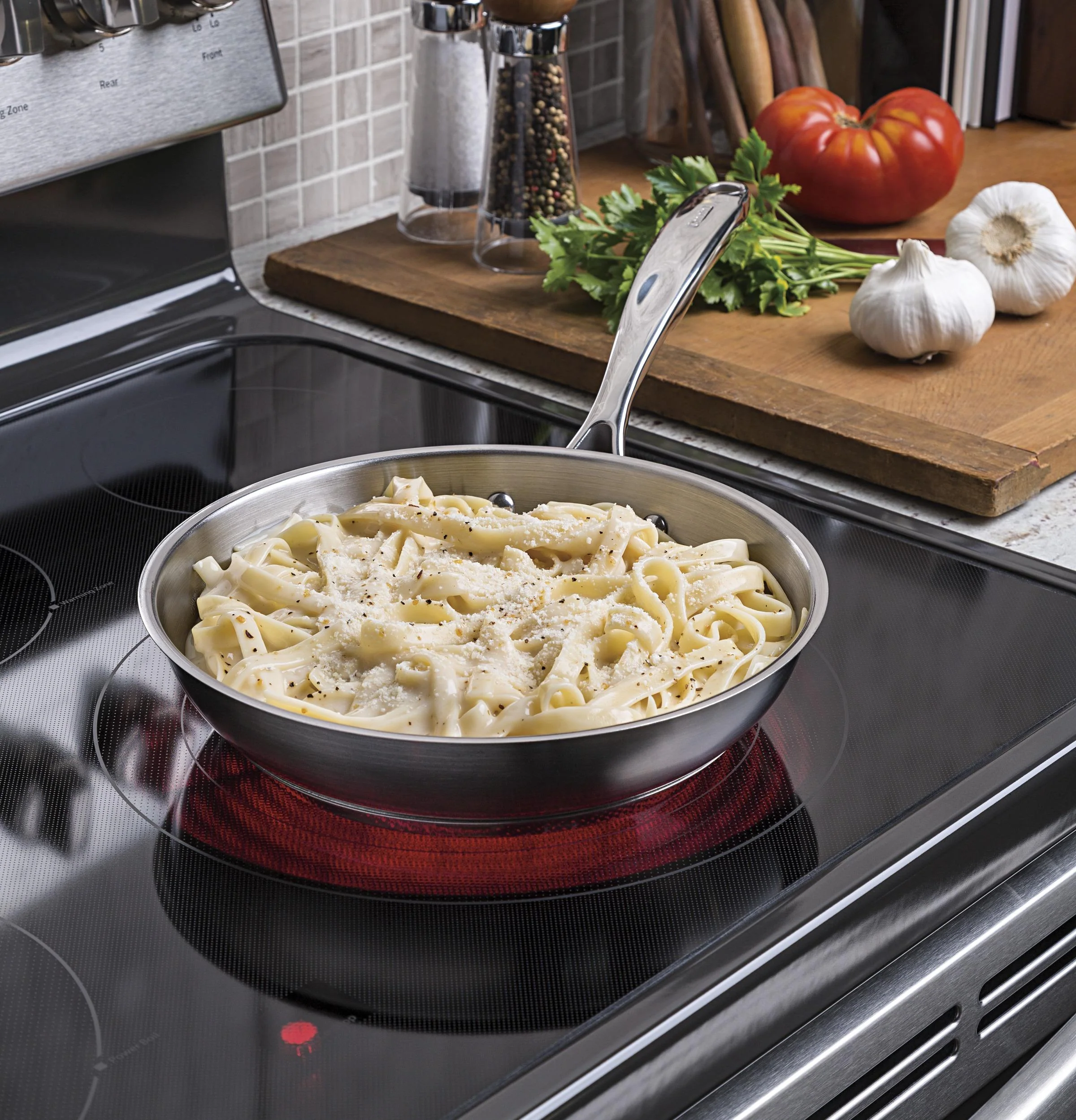 GE® 30" Free-Standing Electric Convection Fingerprint Resistant Range - Image 27