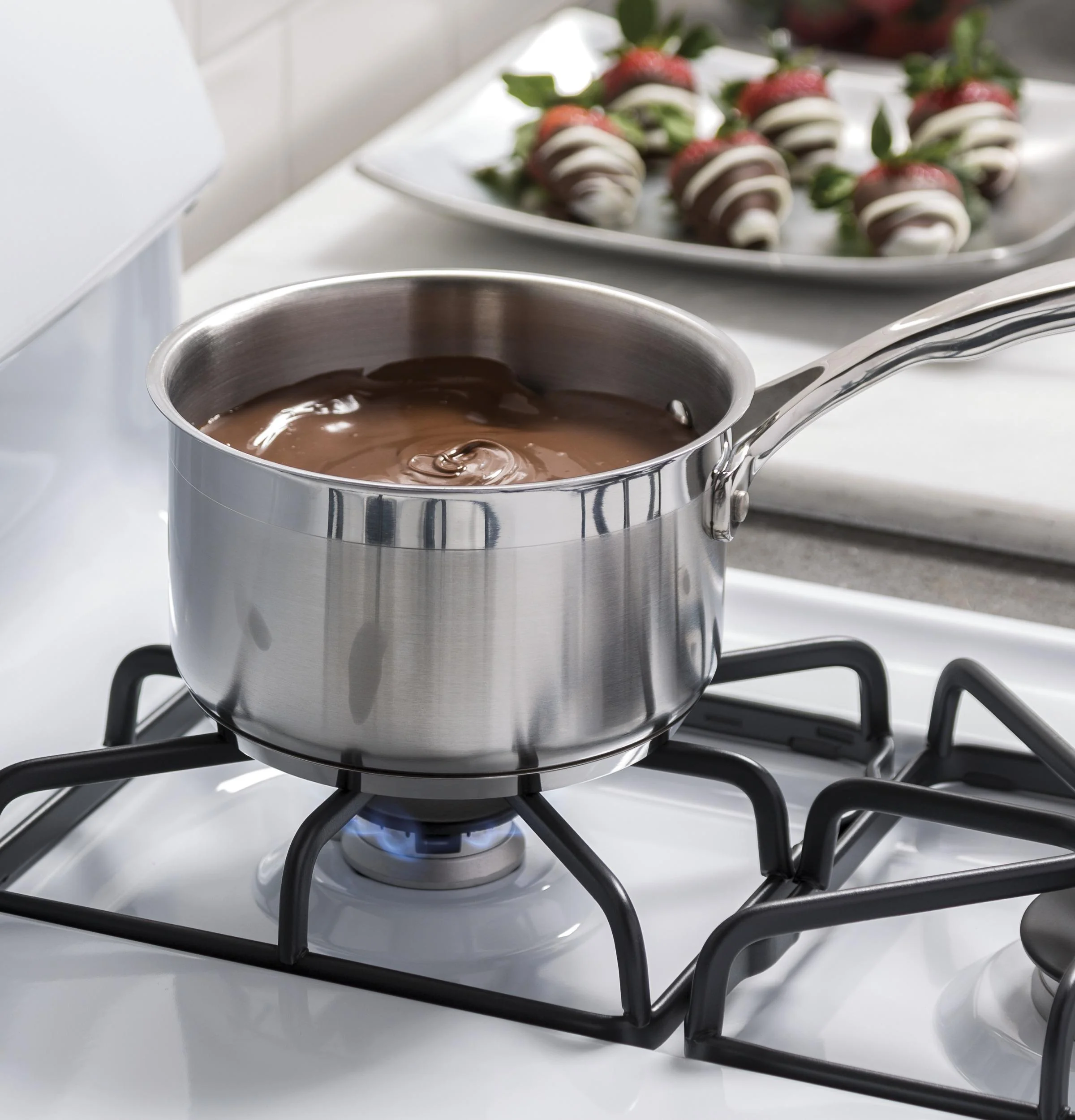 GE® 30" Free-Standing Gas Range - Image 11